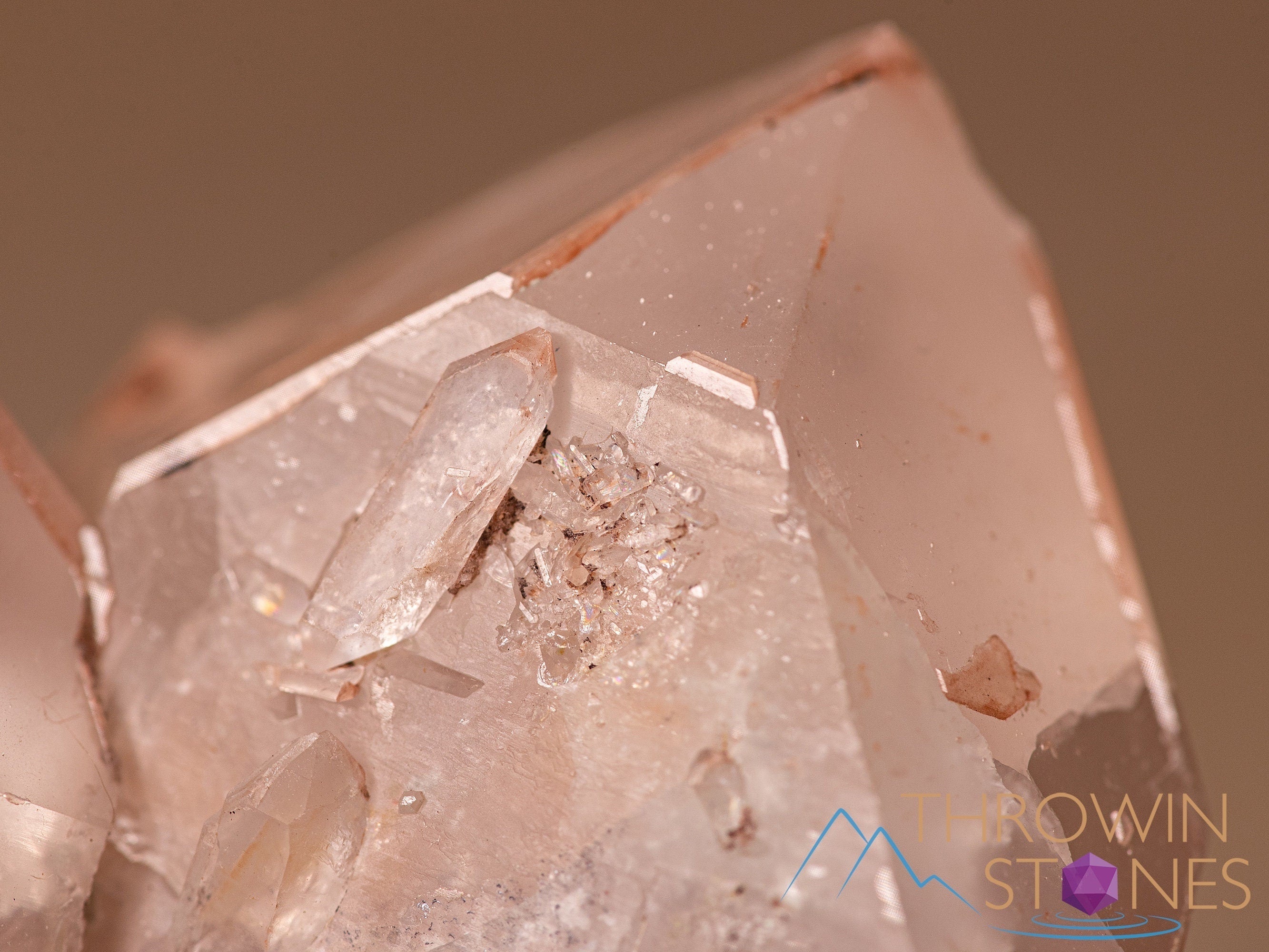 Natural QUARTZ Raw Crystal Cluster with HEMATITE & KAOLINITE - Healing Stones for Home Decor, Spiritual Gifts, Meditation & Feng Shui - Perfect Housewarming Present & Positive Energy Decor (40884)