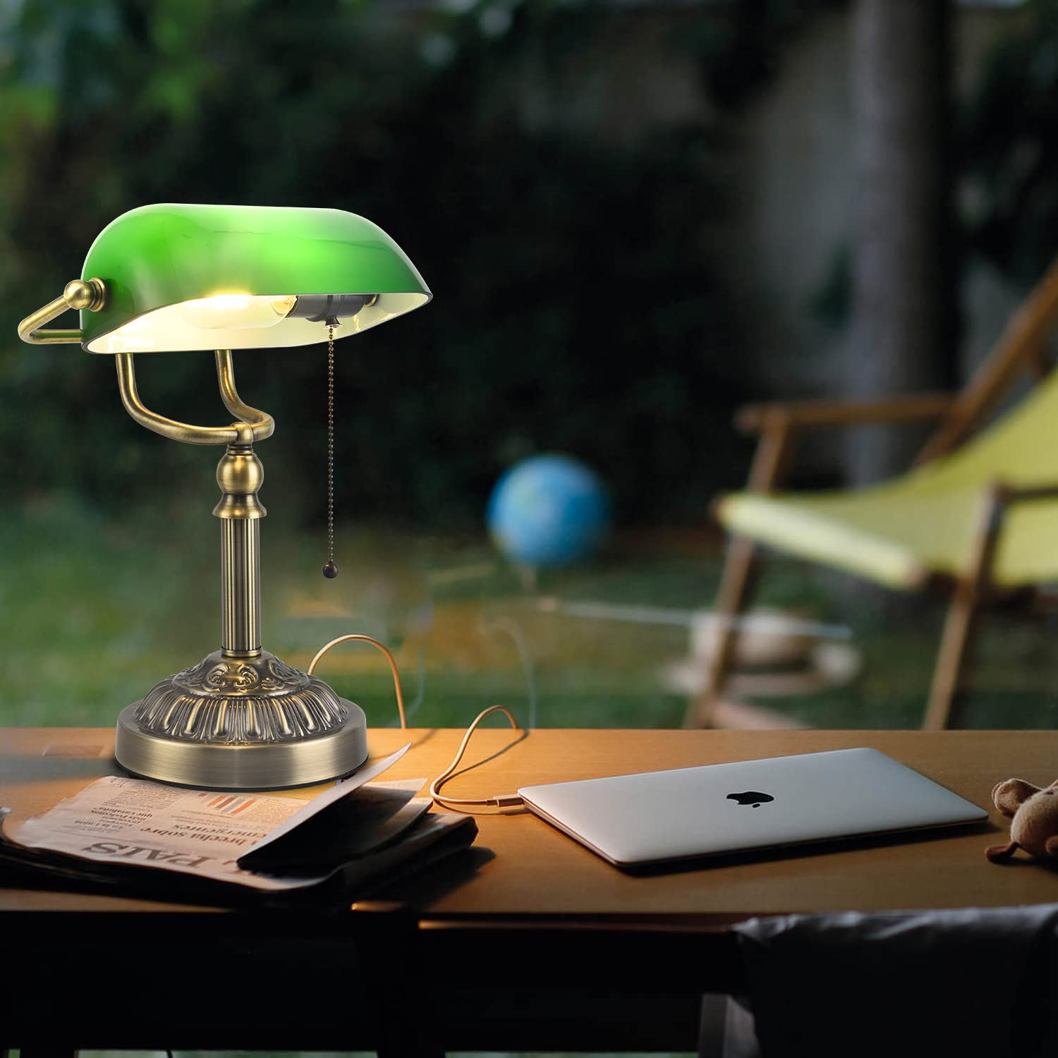 Vintage Green Glass Bankers Desk Lamp with USB Charging Port - Mid Century Farmhouse Style Pull Chain Table Lamp for Home Office, Study & Library - Perfect for Reading, Working & Decorating