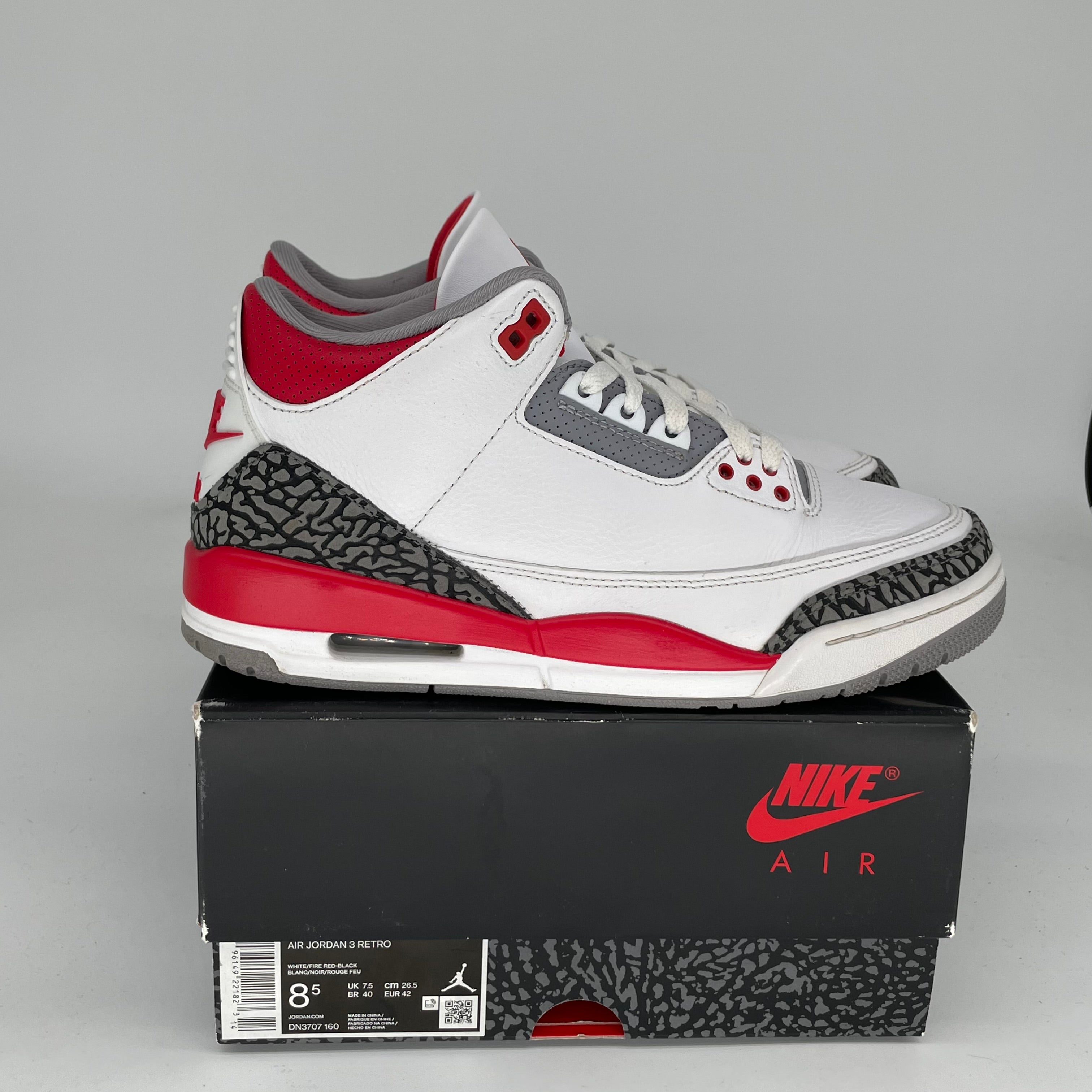 AIR JORDAN 3 Retro Fire Red Men's Basketball Shoes Size 8.5 DN3707-160 - Perfect for Streetwear, Sneaker Collection & Casual Wear