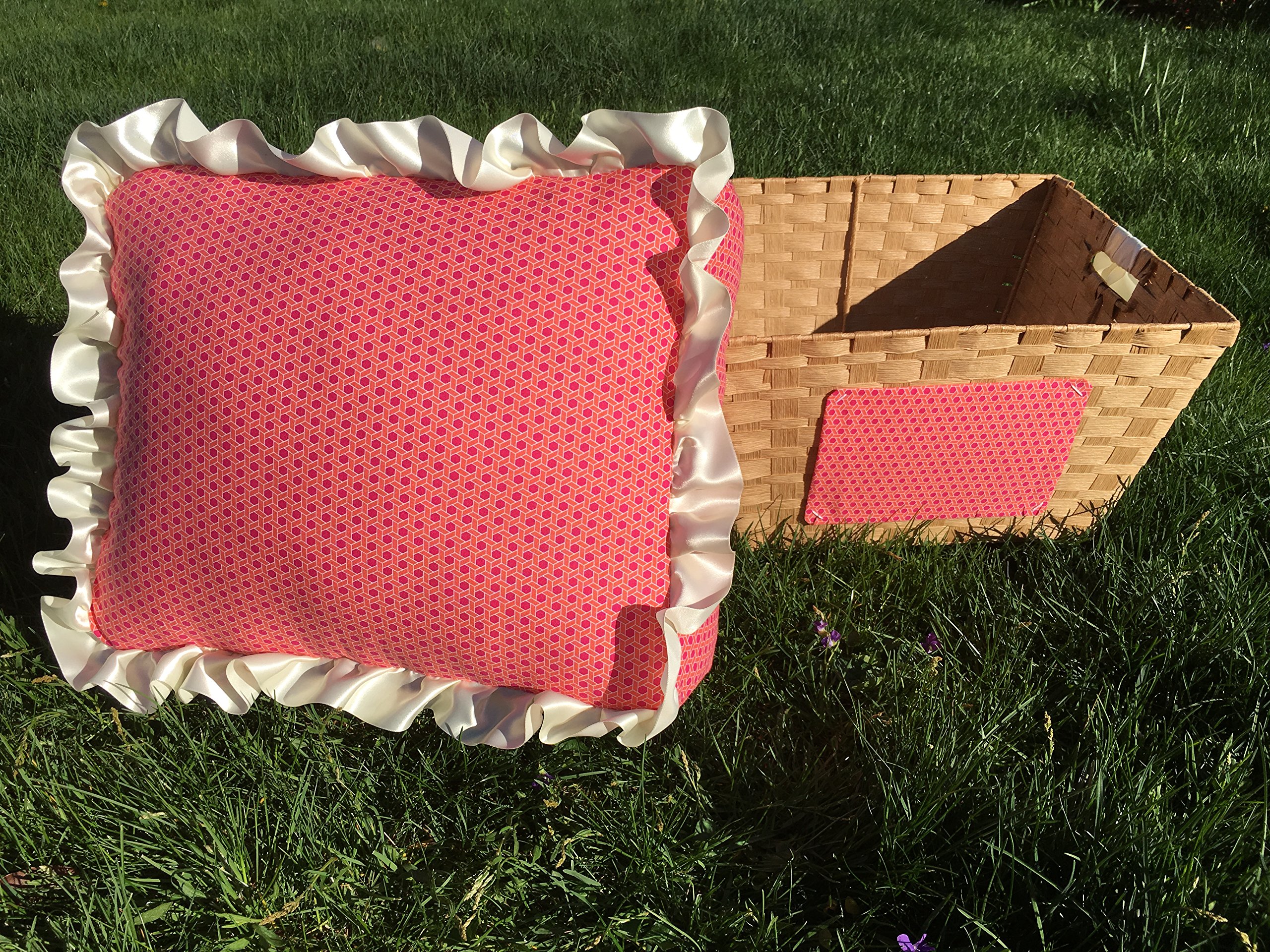 Premium Soft Pet Bed for Cats & Small Dogs - Cozy & Washable - Perfect for Indoor Napping & Lounging