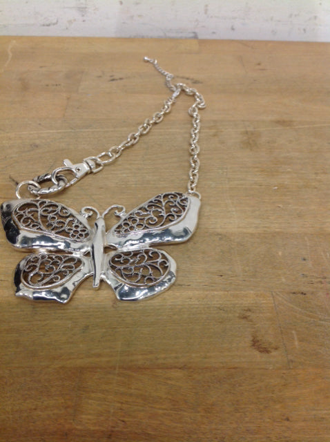 Elegant Silver Butterfly Necklace for Women - Dainty & Delicate Jewelry Gift for Her - Perfect for Parties, Weddings & Everyday Wear