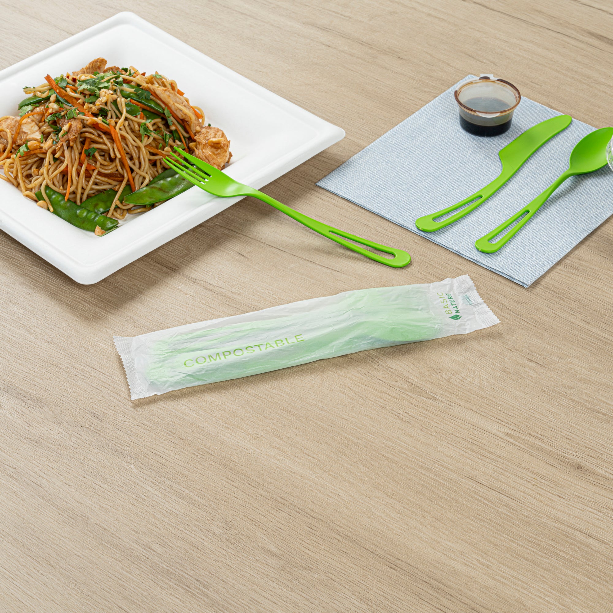 Eco-Friendly Green CPLA Plastic Cutlery Set - 100-Piece Compostable Cutlery with Heat-Resistant Wrapper (7.5