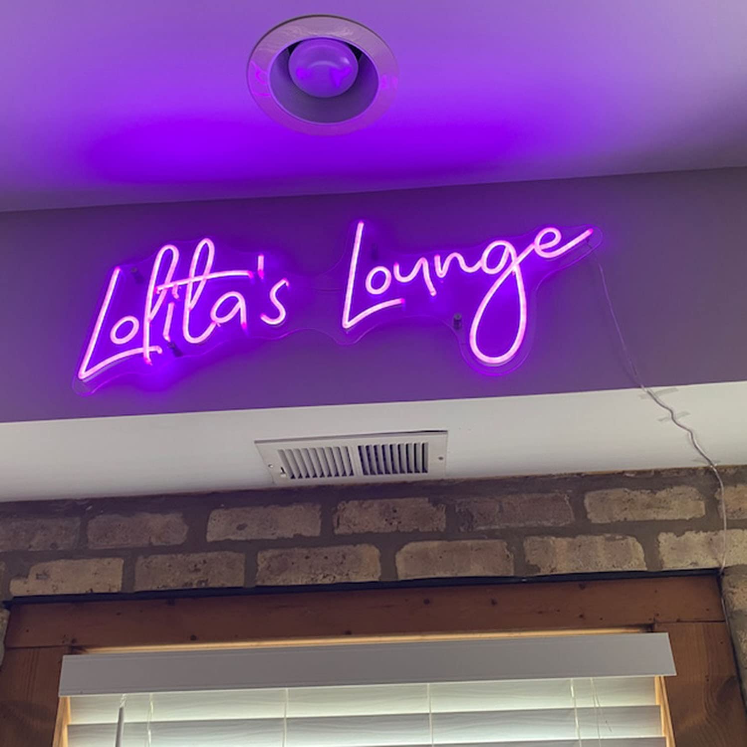 Custom LED Neon Signs - Personalized Wall Decor Art Light for Home, Bar, Party, Christmas Room (4 Lines Text, 28