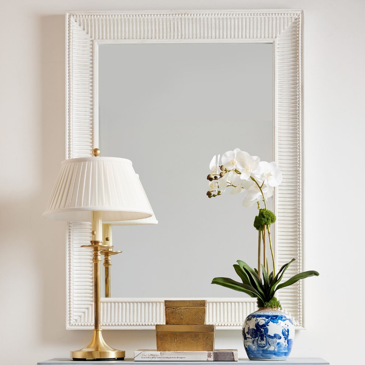 Elegant Fluted Wall Mirror - Modern Round Decorative Mirror for Living Room, Bedroom, Bathroom & Entryway - Home Decor Accent
