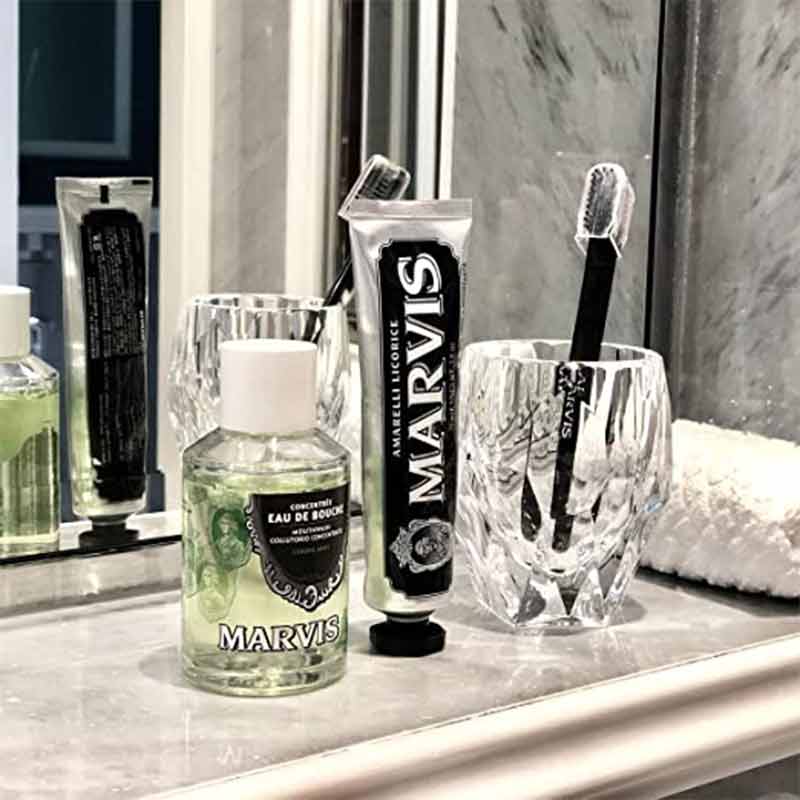 Marvis Strong Mint Mouthwash - Refreshing Eau de Bouche for Fresh Breath & Oral Hygiene | Perfect for Daily Use, Travel & Post-Meal Freshness