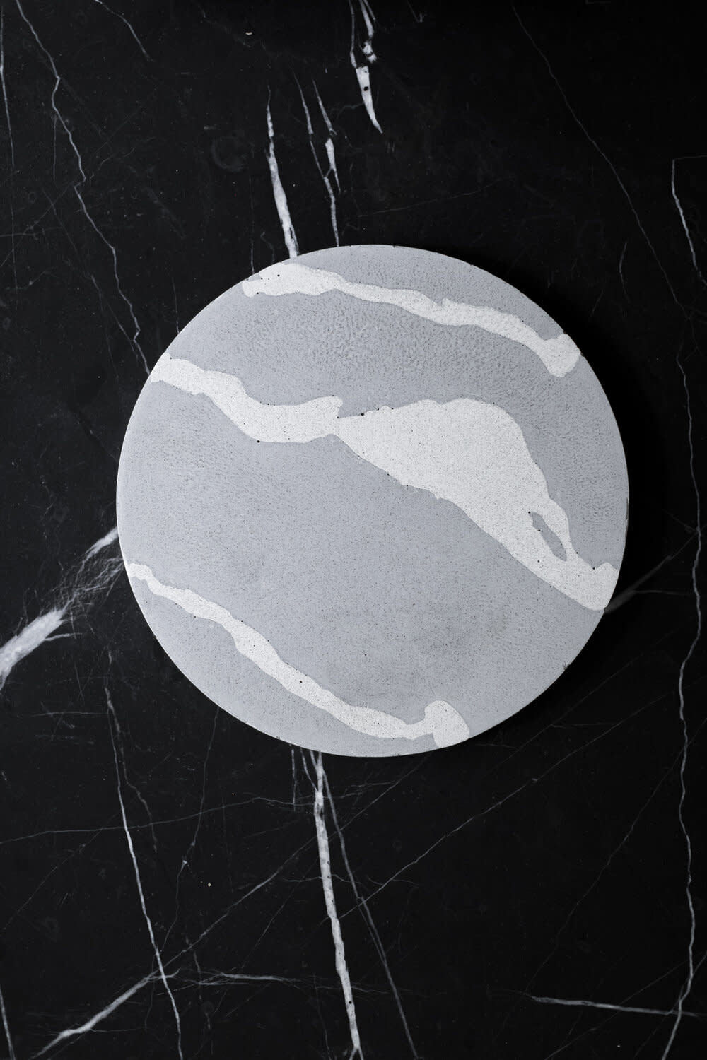CDMX Design | Modern Grey Concrete Serving Platter – Durable & Stylish for Dinner Parties, Cheese Boards & Home Decor