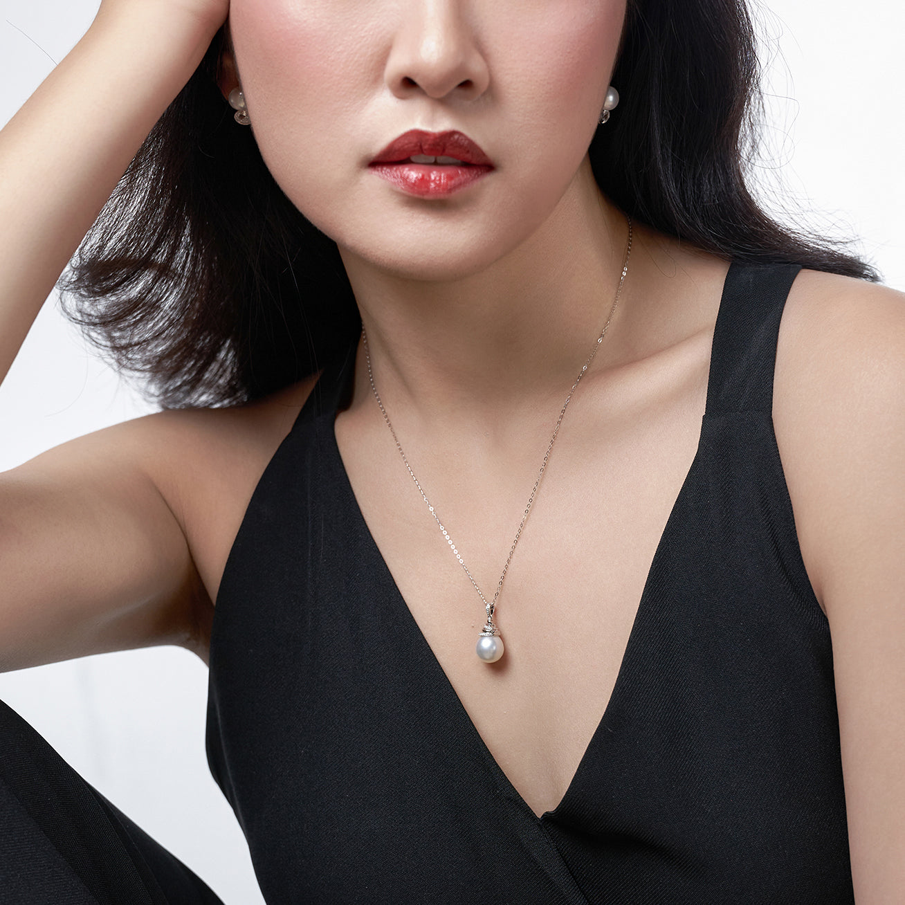18K Solid Gold Diamond Australian White Saltwater Pearl Necklace KN00200 - Elegant Bridal Jewelry, Wedding Gift, Anniversary Present for Women