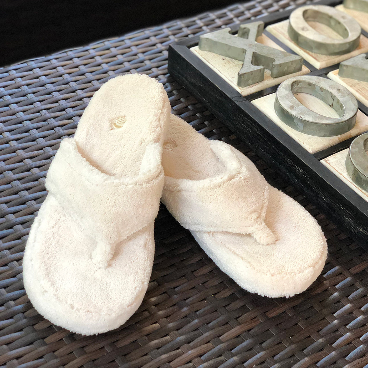Comfortable Women's Spa Flip Flop Slippers - Soft Memory Foam Sandals for Relaxation at Home, Beach & Poolside Use