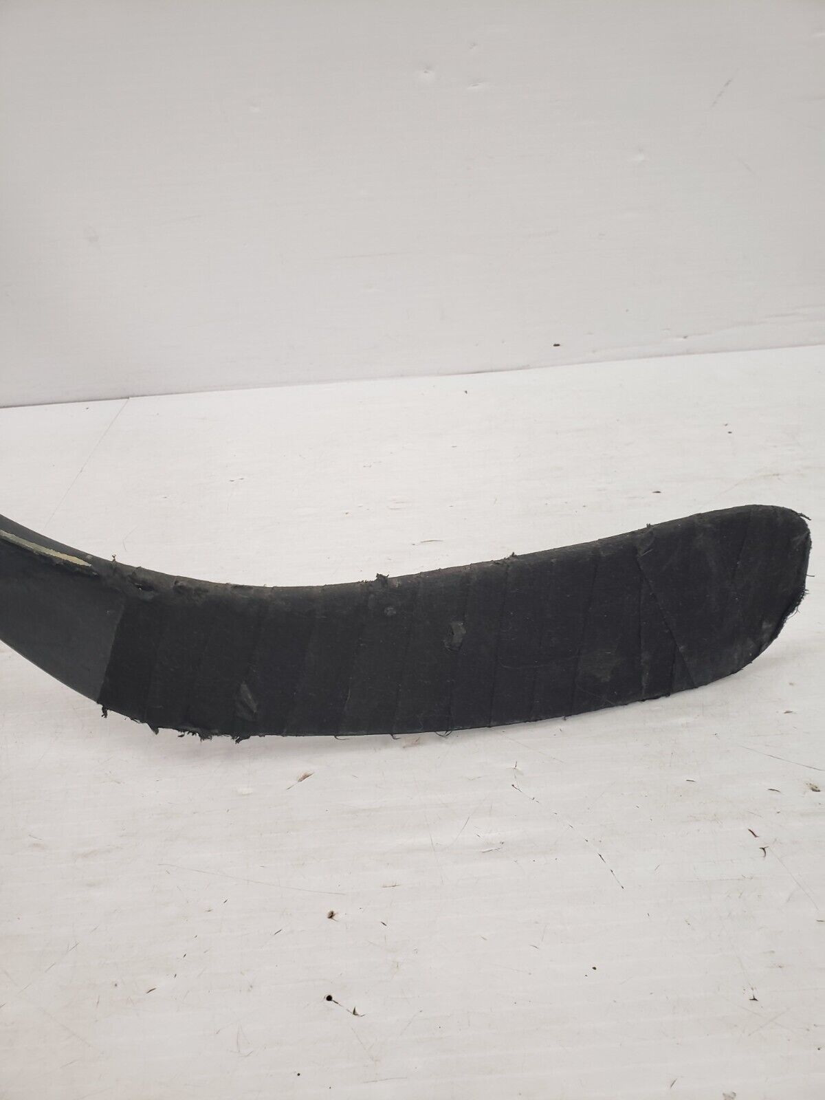 Easton Synergy Hockey Stick - Right Handed for Enhanced Performance | Perfect for Ice Hockey & Street Hockey Games