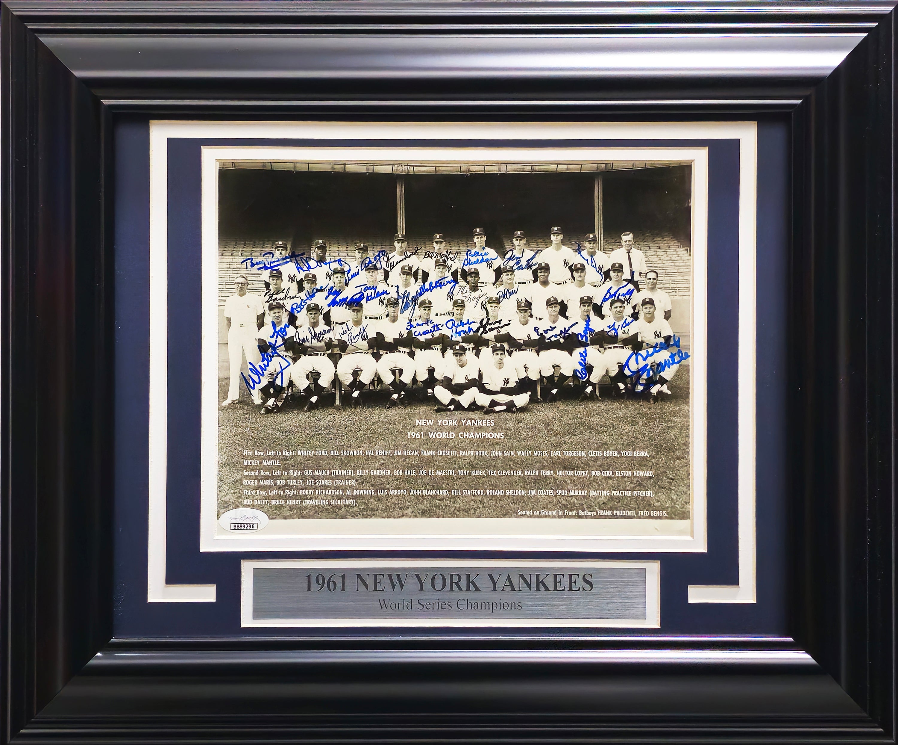 1961 World Series Champions New York Yankees Autographed Framed 8x10 Photo - 27 Signatures Including Mickey Mantle (JSA Certified #BB89296) - Perfect for Sports Memorabilia Collectors and Yankees Fans Display