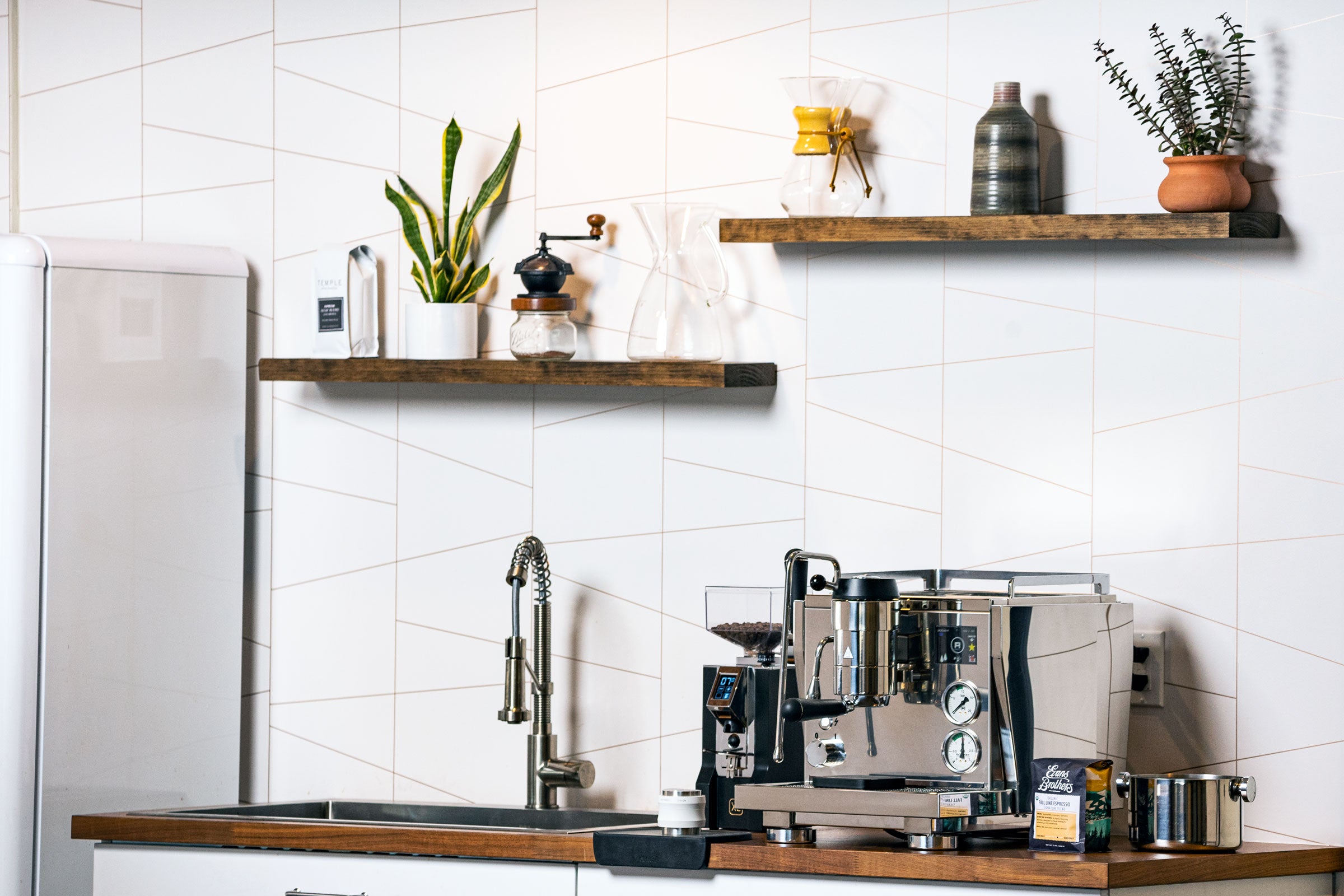Rocket R Nine One Espresso Machine - Professional Coffee Maker for Home & Cafe Use - Perfect for Espresso, Latte & Cappuccino Lovers