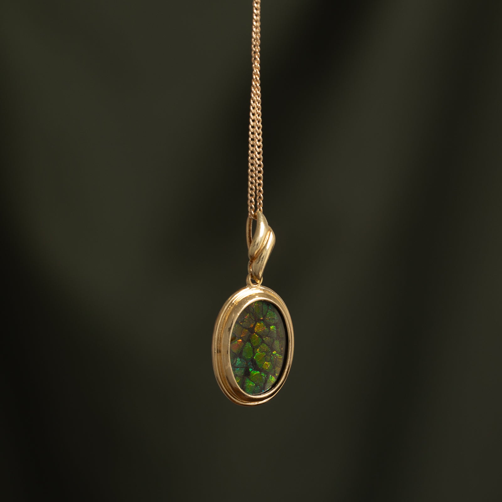 4.00ct Oval Ammolite Pendant Necklace - Natural Iridescent Gemstone Jewelry for Women, Gift for Her | Perfect for Weddings, Parties & Special Occasions