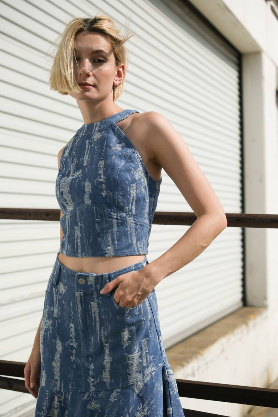 Stylish Denim Crop Top for Women - Trendy & Comfortable Summer Fashion - Perfect for Casual Outings & Beach Vacations