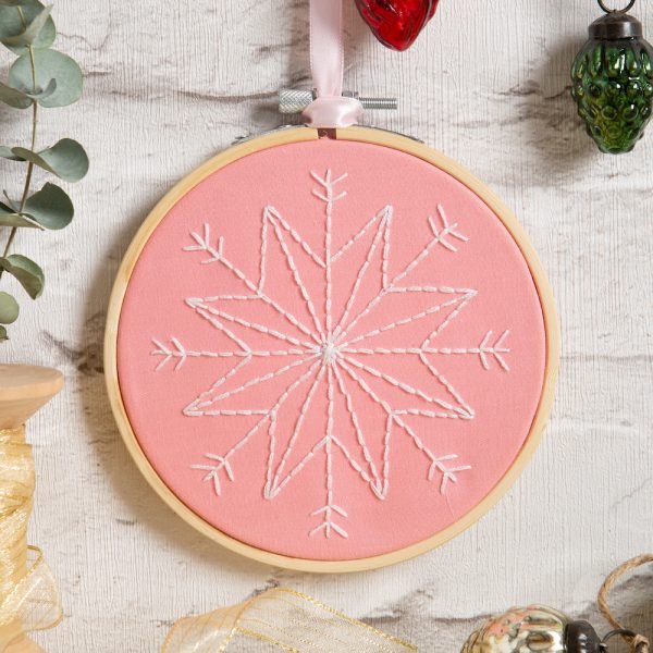 Snowflake Embroidery Kit for Beginners - DIY Cross Stitch Set with Hoop, Needles & Thread - Perfect for Winter Crafts, Holiday Decor & Gift Making