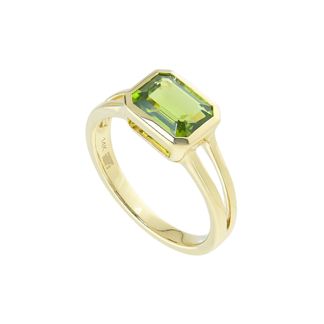 Elegant Rectangular Peridot Ring for Women - 925 Sterling Silver Gemstone Jewelry - Perfect for Engagement, Anniversary & Special Occasion Gifts
