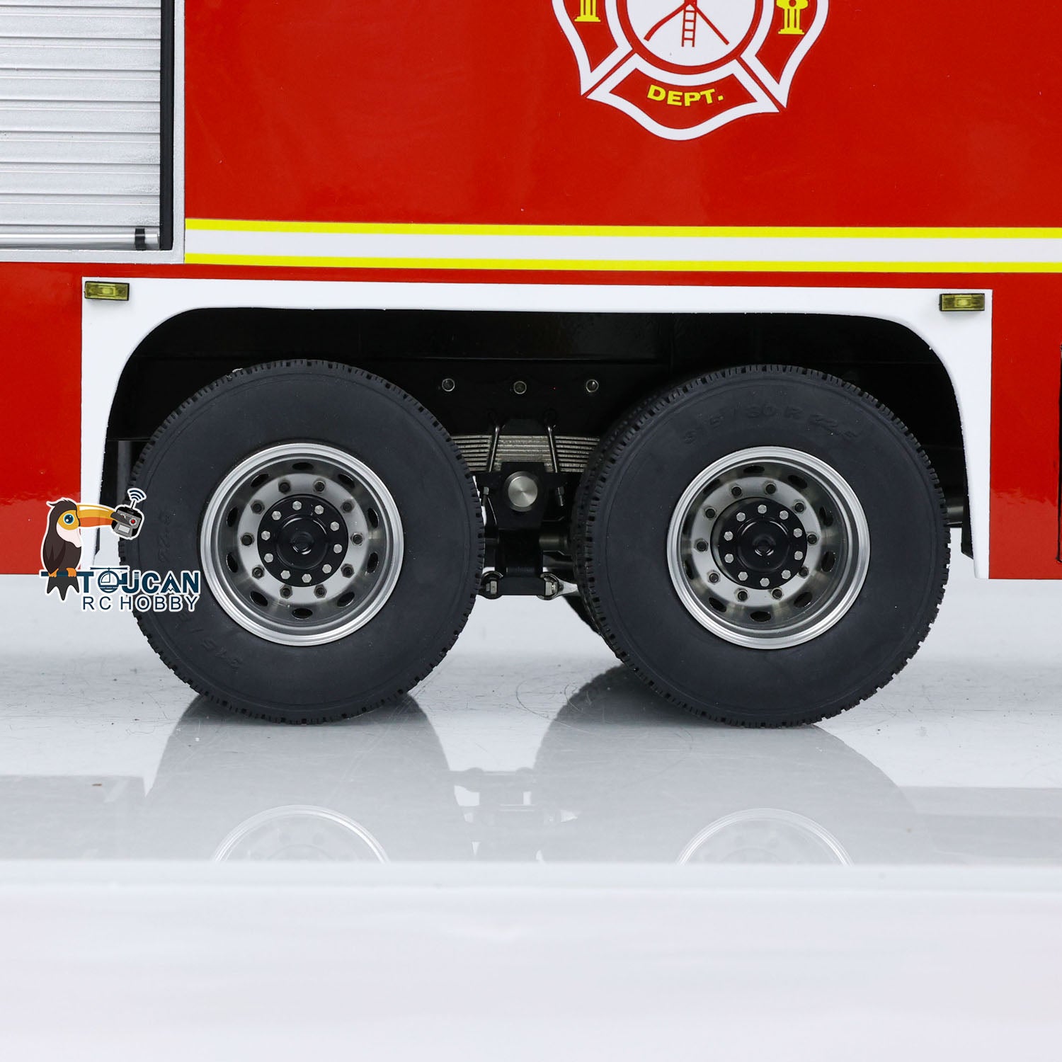 1/14 Scale 8x4 Metal Chassis RC Fire Truck with Extendable Turret & High Reach Snozzle - PNP Remote Control Hobby Model 3363 ST8 for Professional Firefighting Simulation and RC Vehicle Enthusiasts