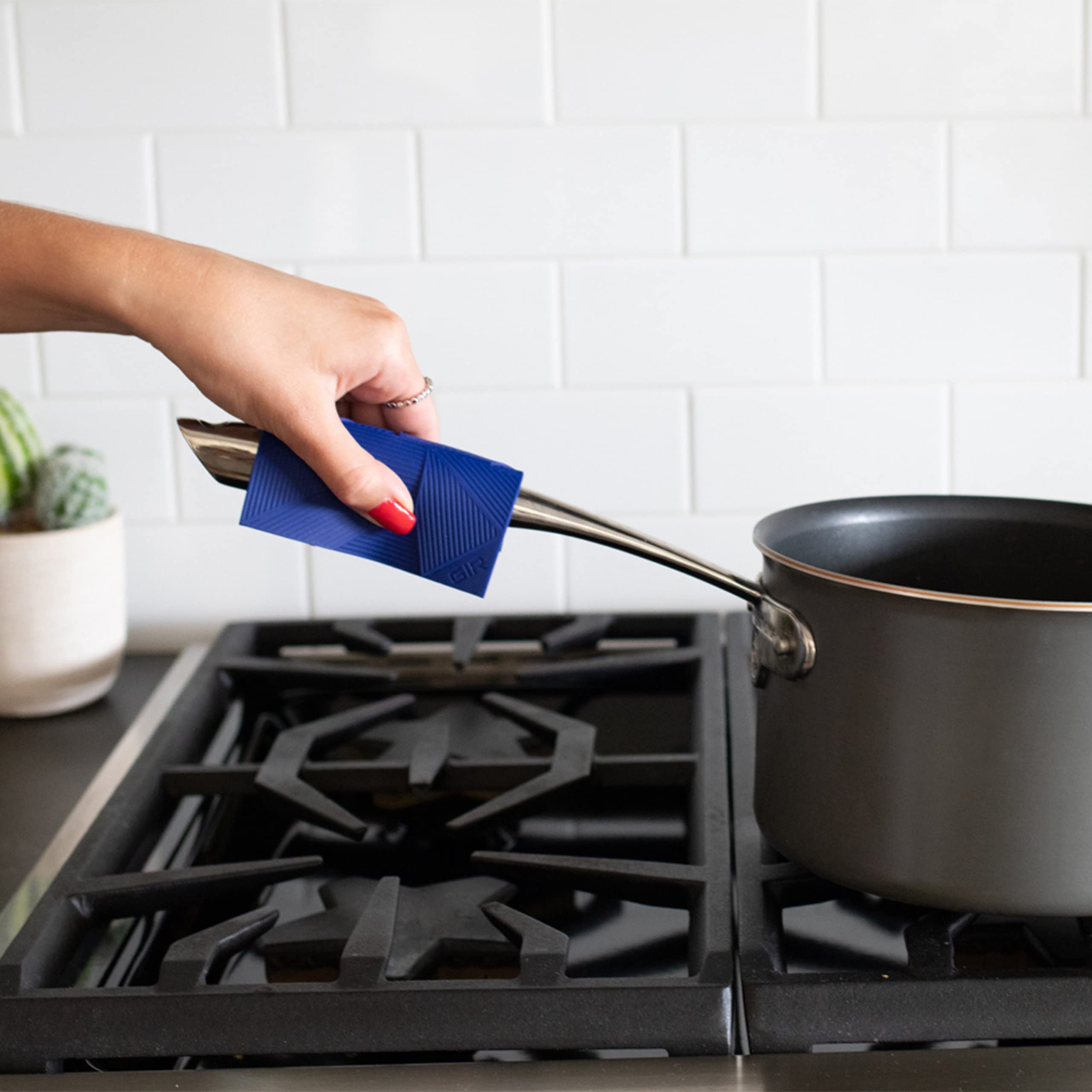 Premium GIR Silicone Flex Spatula - Heat Resistant Kitchen Utensil for Baking, Cooking & Mixing - Dishwasher Safe Red Spatula - Perfect for Non-Stick Pans, Cake Decorating & Food Prep