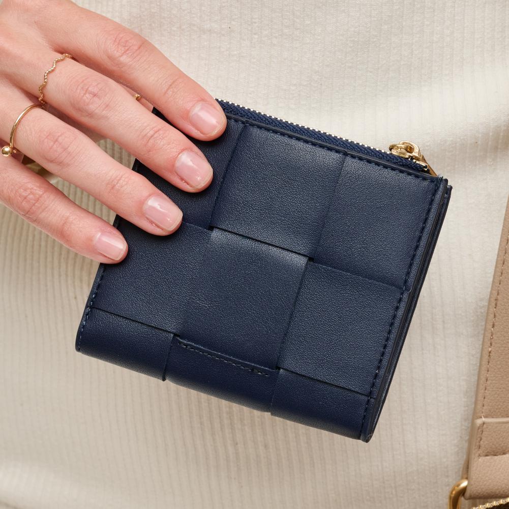 Amelie RFID Blocking Leather Card Holder - Slim Wallet for Women & Men - Perfect for Travel, Business & Everyday Use