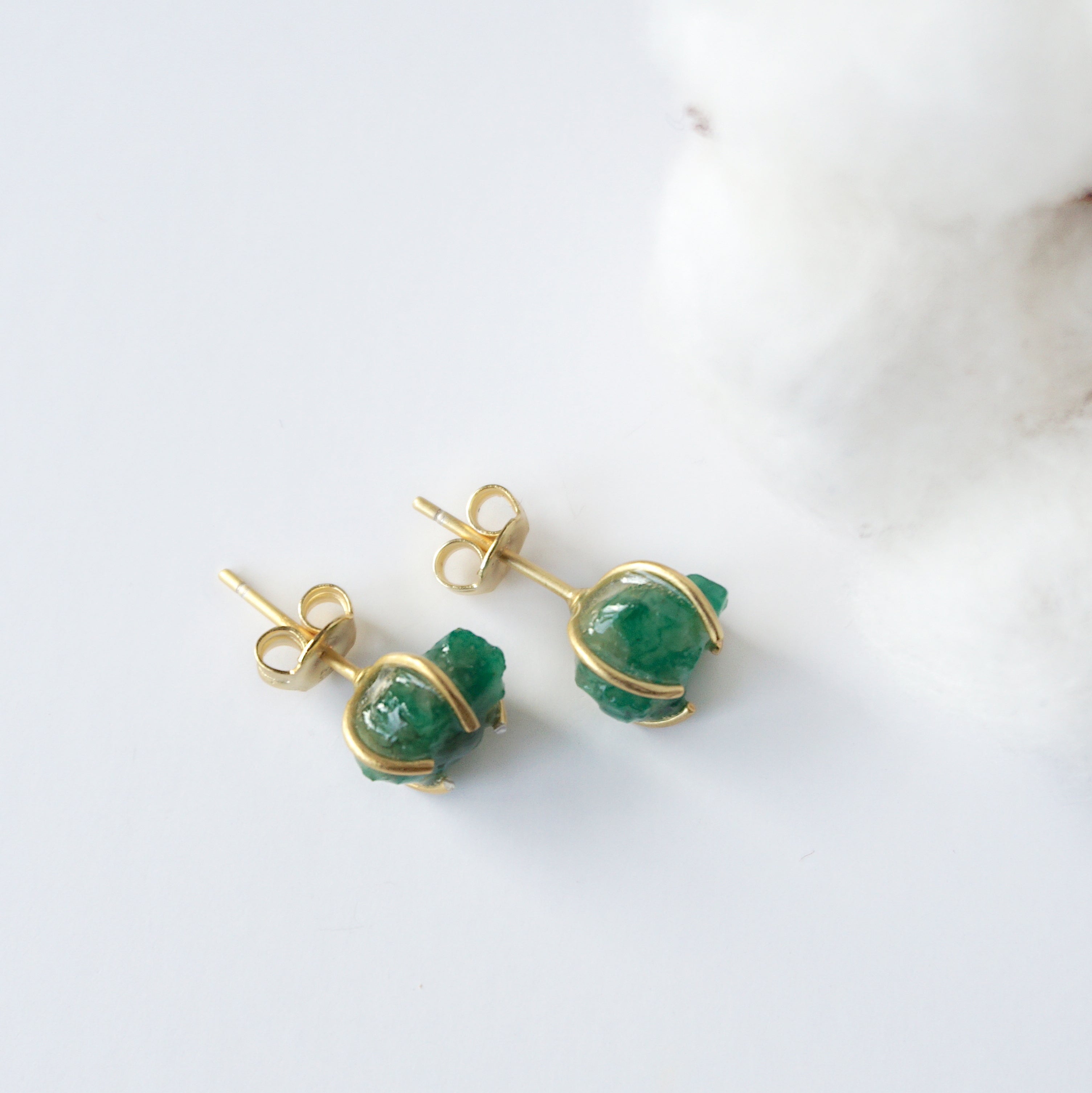 14K Gold Filled Raw Emerald Huggie Stud Earrings - Natural Gemstone Jewelry for Women, Perfect for Everyday Wear & Special Occasions