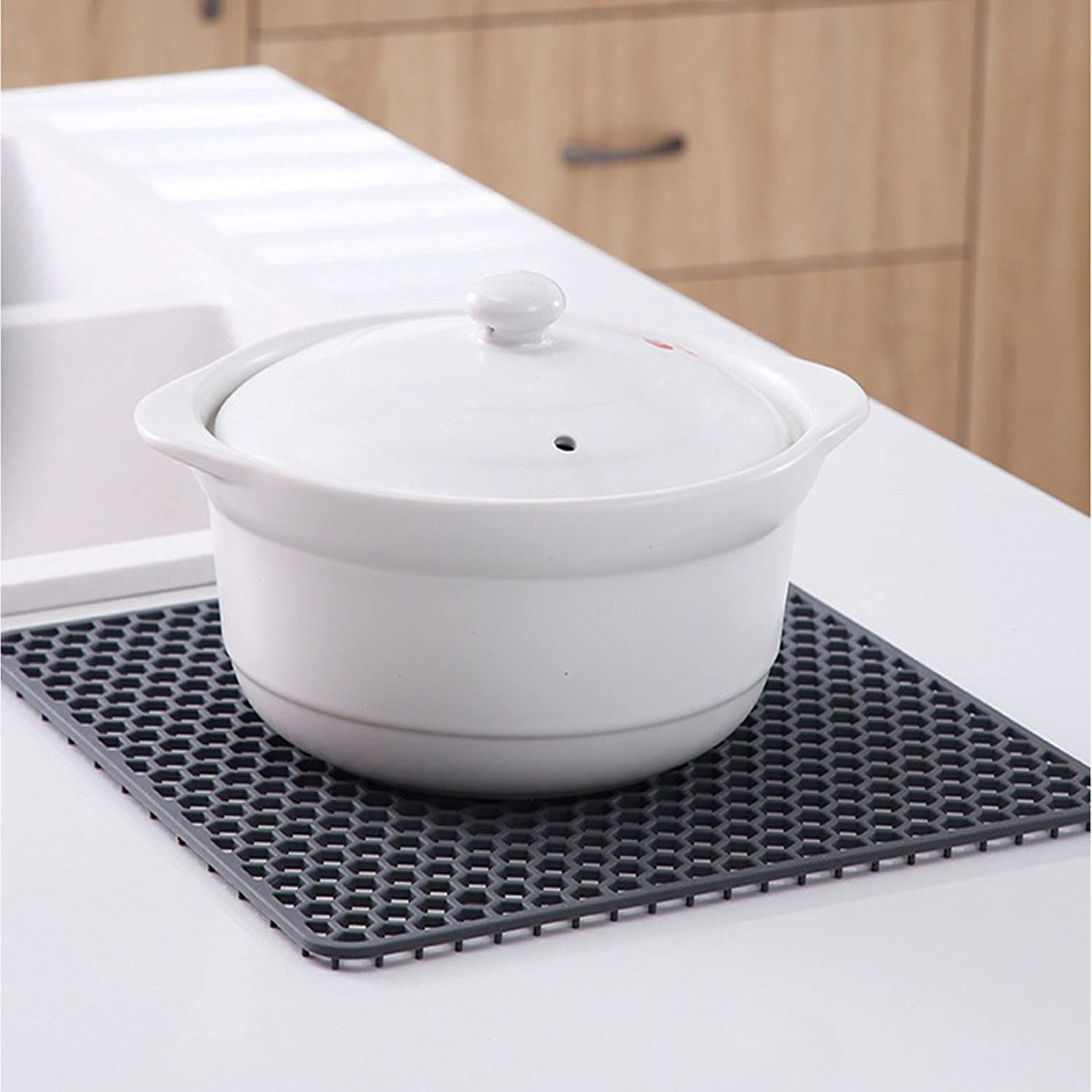 Honeycomb Silicone Kitchen Sink Drain Mat - Large Heat Resistant Dish Drying Pad & Counter Protector - Non-Slip, Easy to Clean - Perfect for Dishes, Utensils & Cookware (Grey) - Ideal for Kitchen Countertops, Sink Areas & Food Prep Stations