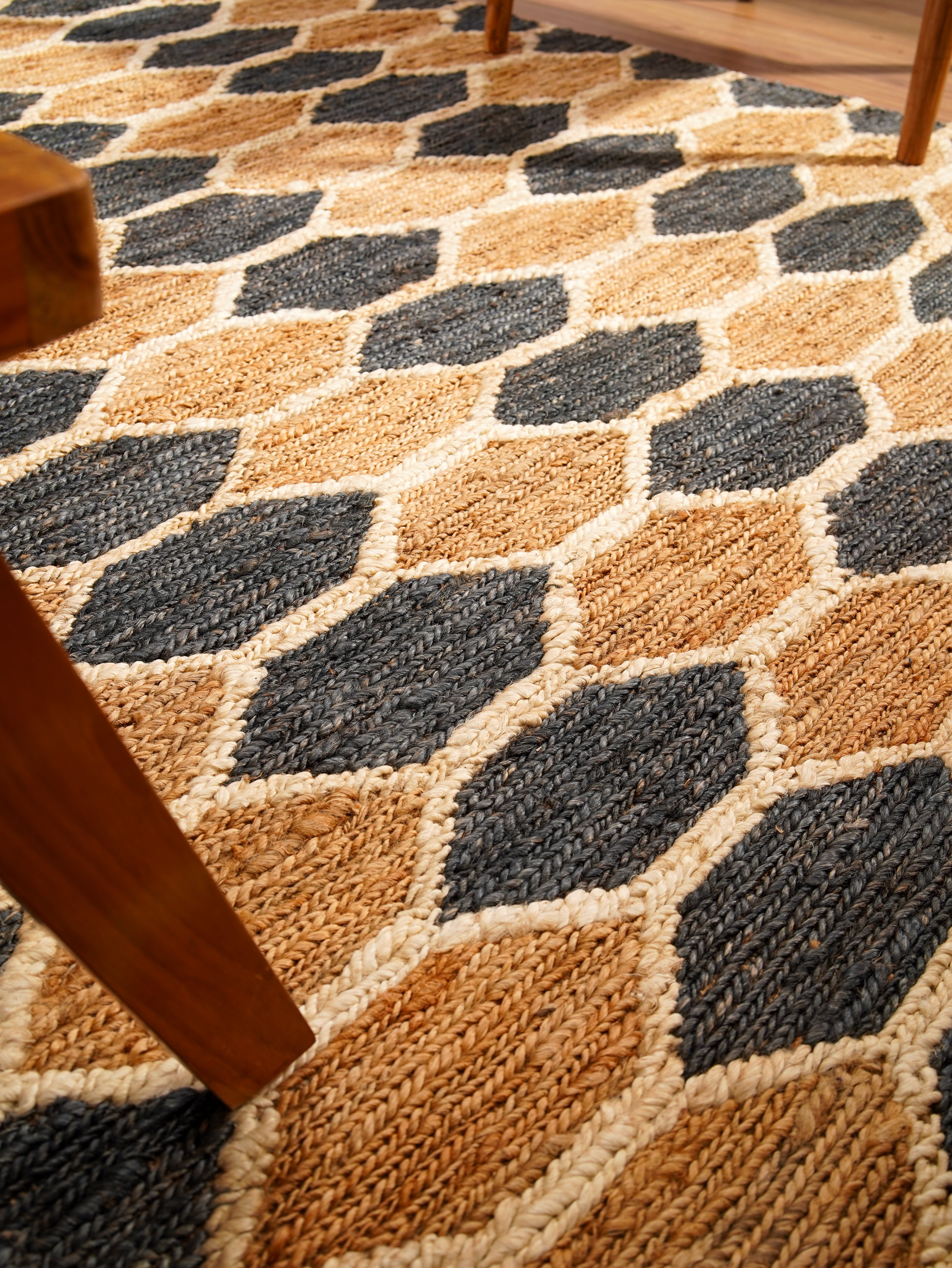 Handmade Hexagon Hand Knotted Wool Rug - Boho Chic Home Decor for Living Room, Bedroom & Nursery - Soft & Durable Non-Slip Area Rug