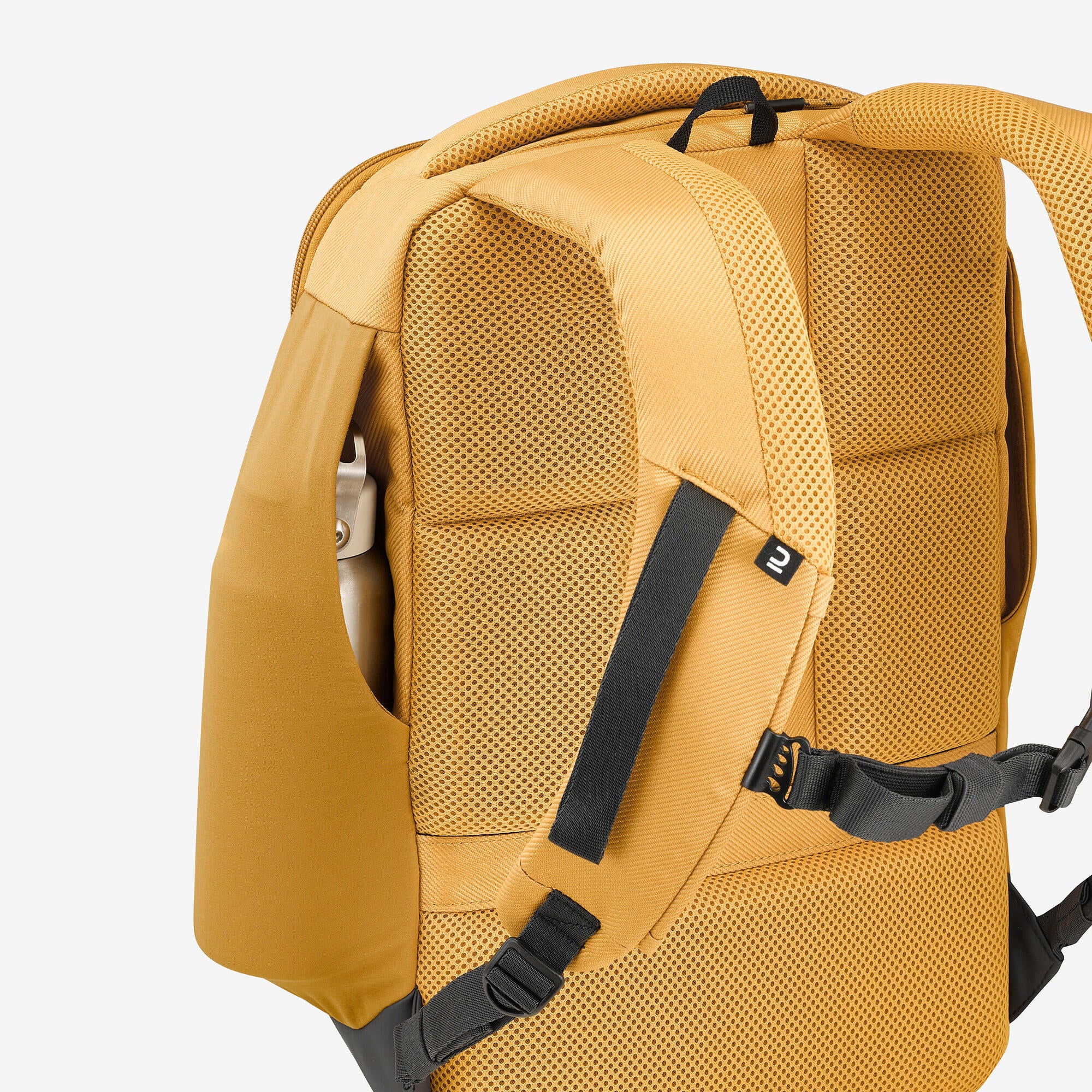 Quechua NH Escape 500 16L Lightweight Hiking Backpack for Men & Women - Water-Resistant Daypack for Outdoor Adventures, Camping & Travel