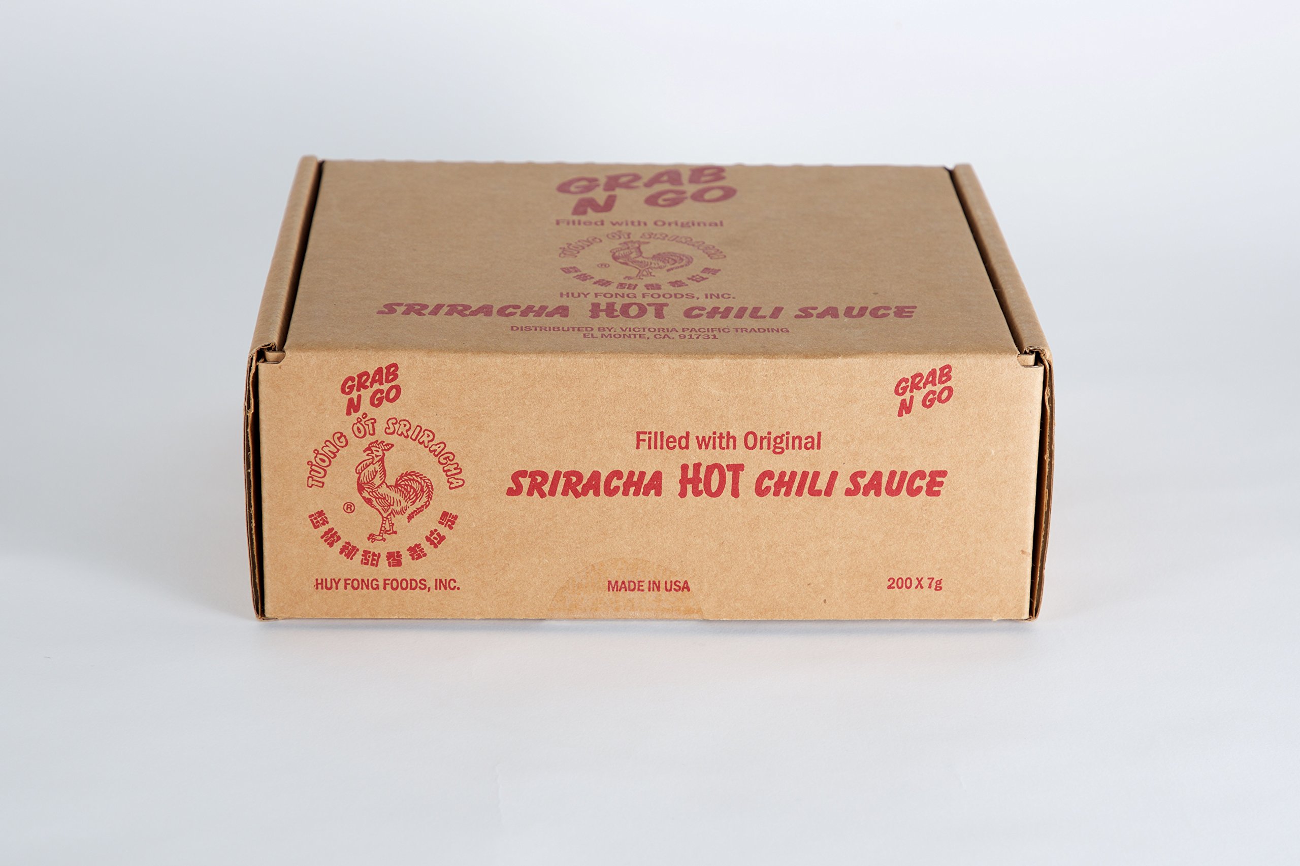Huy Fong Sriracha Hot Chili Sauce Packets (200 Pack) - Spicy Flavor for Burgers, Tacos, Pho & Asian Dishes - Grab N Go Convenient Single-Serve Packets