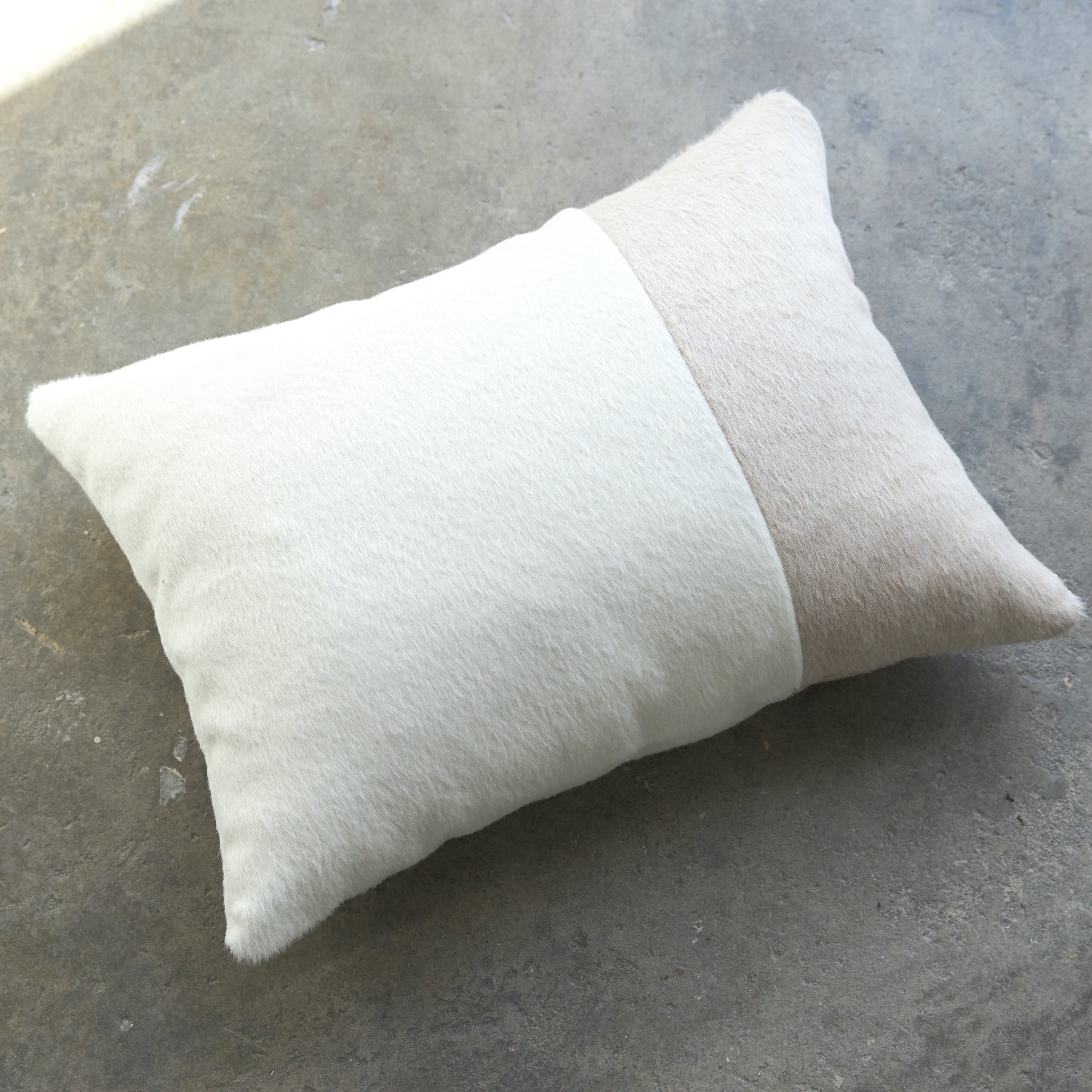Soft & Cozy Alpaca Wool Throw Pillow Cover - Handmade Hypoallergenic Cushion Case for Sofa, Bed, Chair - Perfect for Living Room, Bedroom & Home Decor