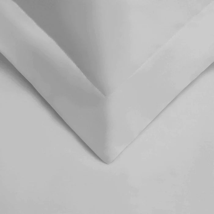 Luxury 700 Thread Count Egyptian Cotton Duvet Cover Set with Pillow Shams - Ultra Soft & Breathable Bedding for Master Bedroom, Guest Room, or Hotel Use