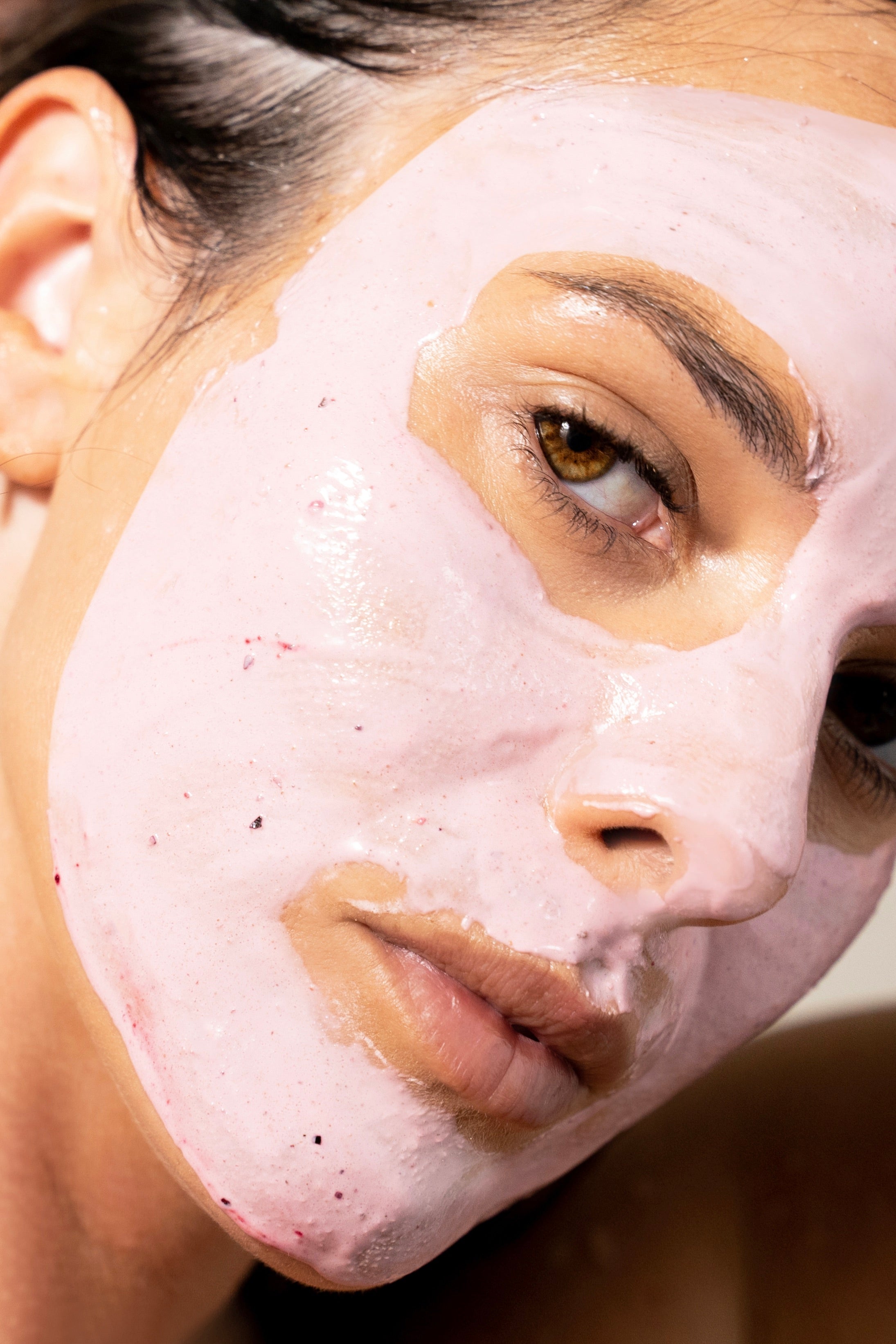 Sweet Muse Pink Vitamin C Facial Mask - Brightening & Hydrating Sheet Mask for Glowing Skin - Perfect for Daily Skincare & Spa Nights