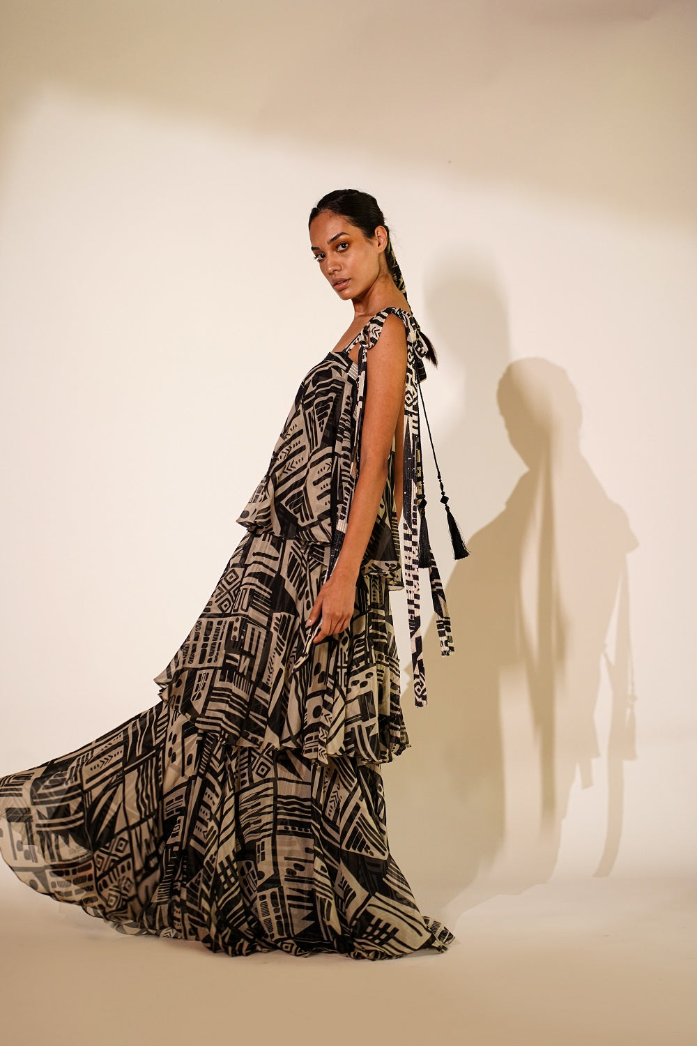 Elegant White Abstract Print Tiered Maxi Dress for Women - Boho Chic Summer Beach Wedding Party Dress