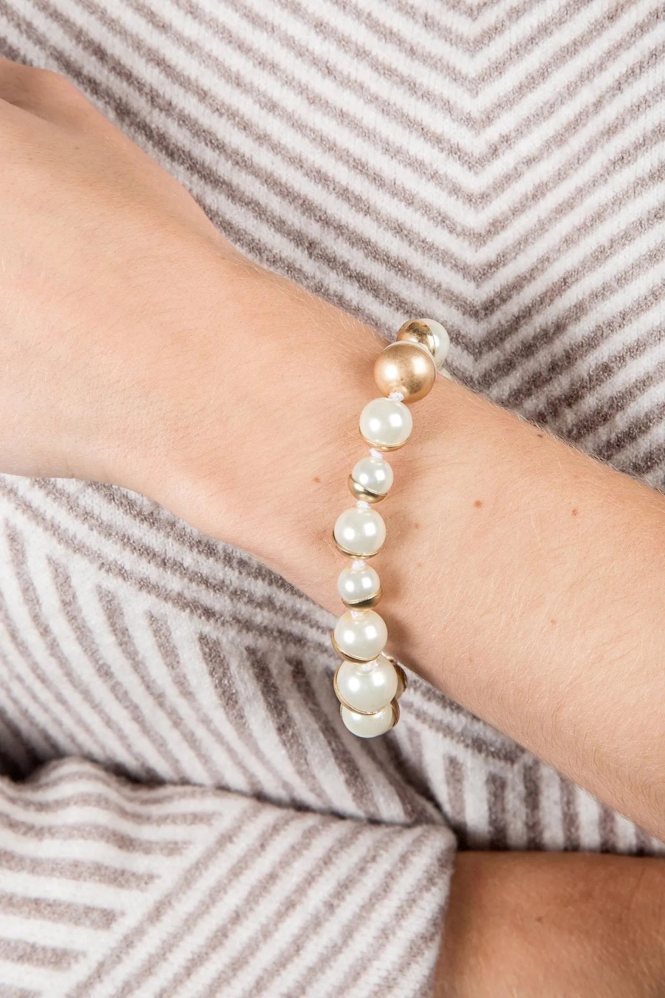 Double Gold Chain Pearl Bracelet for Women - Elegant 18K Gold Plated Pearl Jewelry - Perfect for Weddings, Parties & Special Occasions