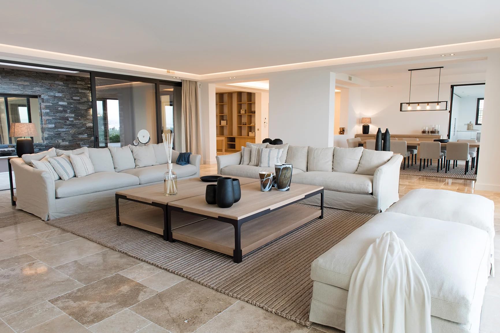 Les Amandier Home: Timeless French-Inspired Home Decor & Interior Design - Perfect for Living Rooms, Bedrooms & Cozy Spaces