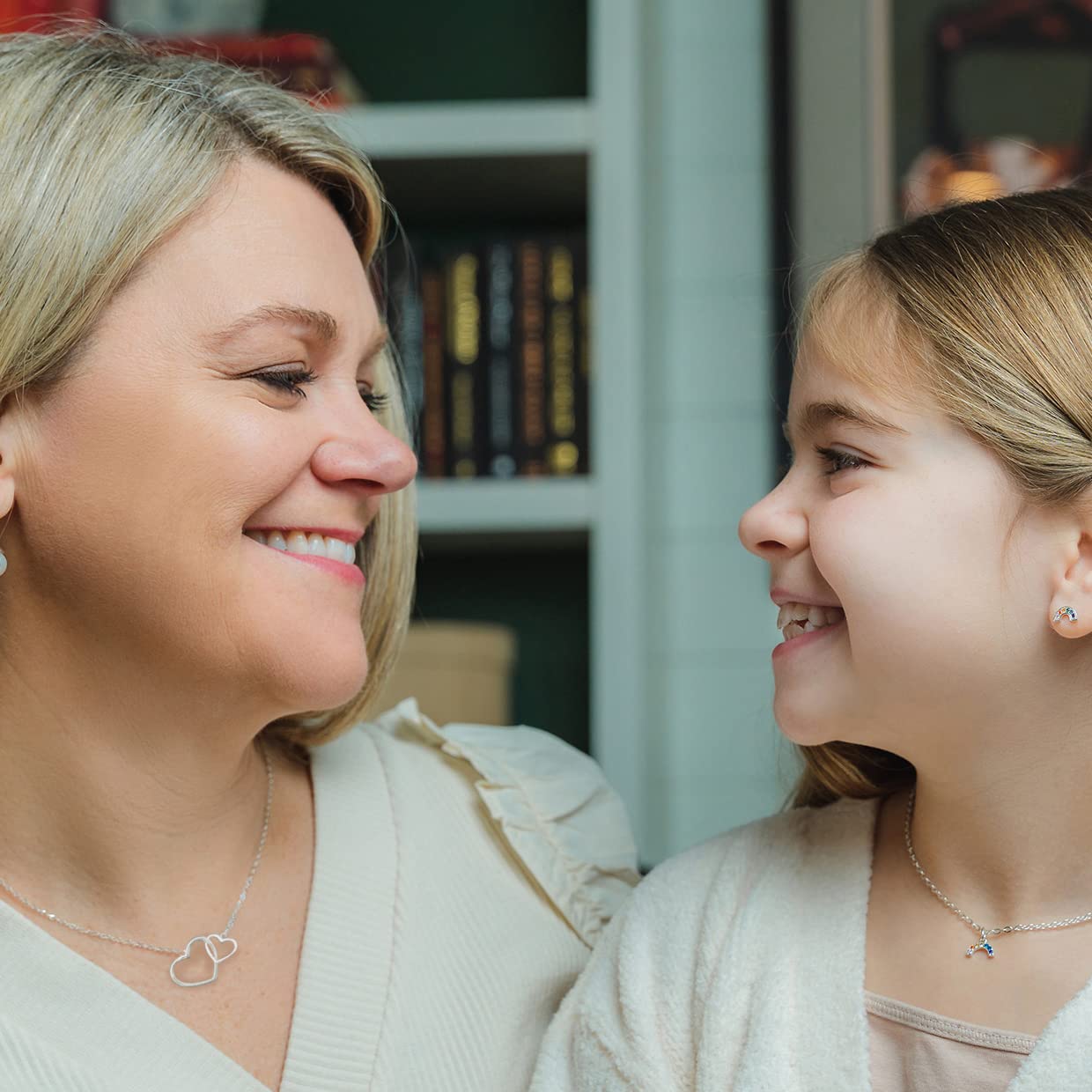 EFYTAL Mother Daughter Heart Necklace - Sterling Silver Matching Jewelry Gift for Women & Teen Girls | Birthday, Graduation, Confirmation Present | Perfect for Everyday Wear & Special Occasions