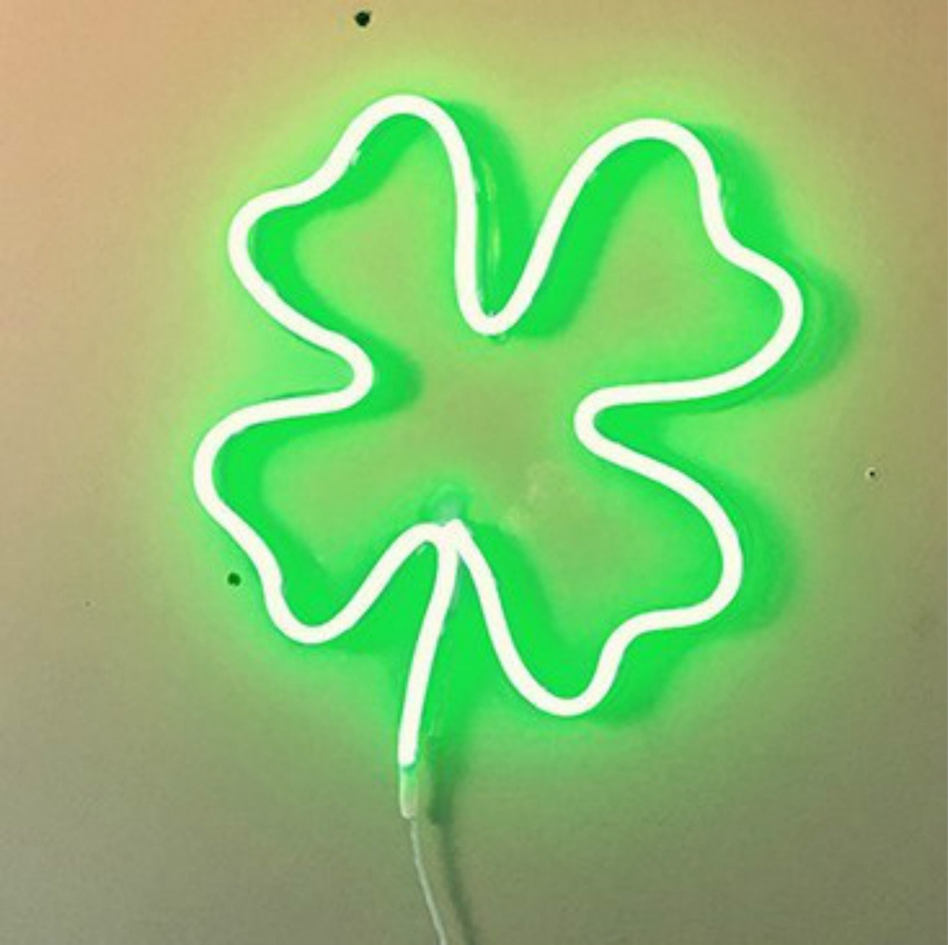Clover Flower LED Neon Light Sign - Wall Decor for Bedroom, Wedding, Birthday Party | Indoor Night Lamp, Table Decor, Kids Room, Valentine's Gift (Perfect for Home, Office & Special Events)