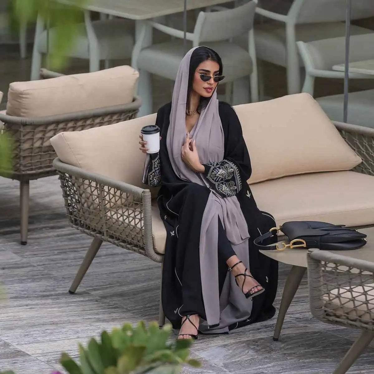 Elegant Muslim Women's Embroidered Open Abaya Cardigan Dress - Perfect for Prayer, Mosque Visits & Special Occasions