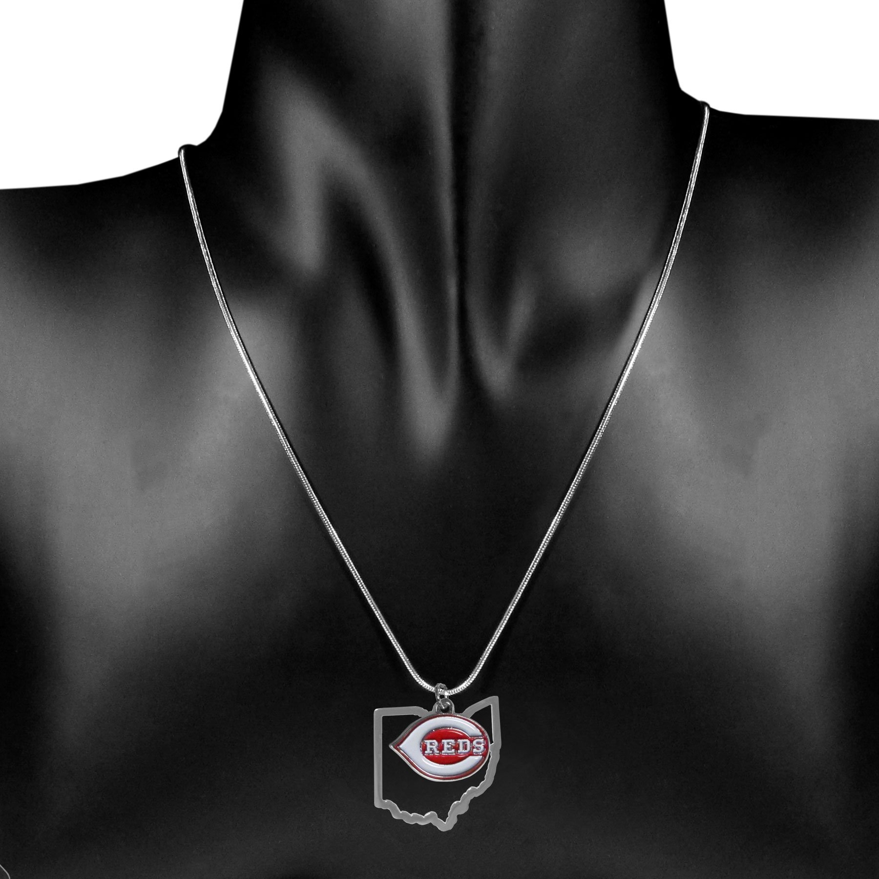 Stylish MLB Women's Necklace Chain with State Shape Charm - Perfect for Baseball Fans, Gifts & Everyday Wear