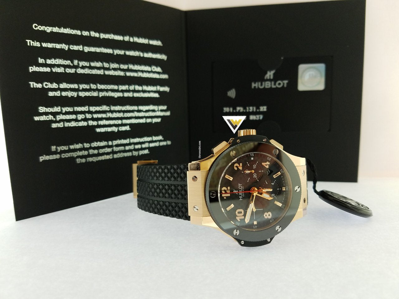 Hublot Big Bang 18K Rose Gold Chronograph Men's Luxury Watch - Ceramic Bezel & Rubber Strap - Perfect for Business, Gifting & Special Occasions