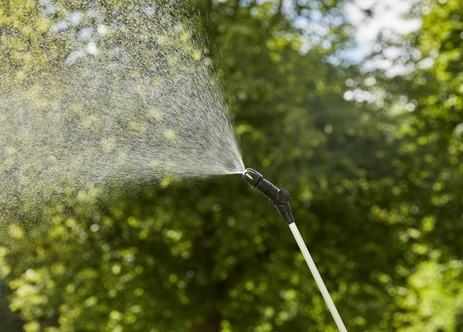 Gardena 5L Pressure Sprayer for Garden & Lawn - Heavy Duty Hand Pump Sprayer for Pesticides, Fertilizers & Cleaning Solutions - Perfect for Home, Yard & Outdoor Use
