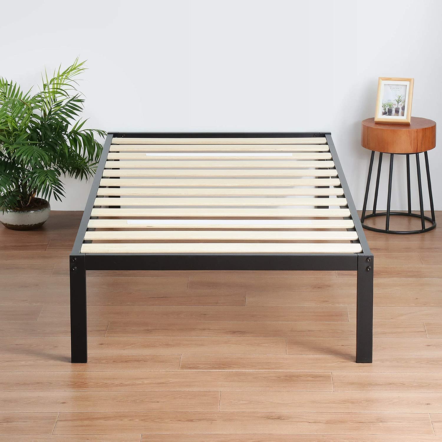 14 Inch Modern Metal Platform Bed Frame with Easy Assembly - Twin Size, Black | Sturdy & Space-Saving Bed Frame for Small Bedrooms, Dorms & Guest Rooms