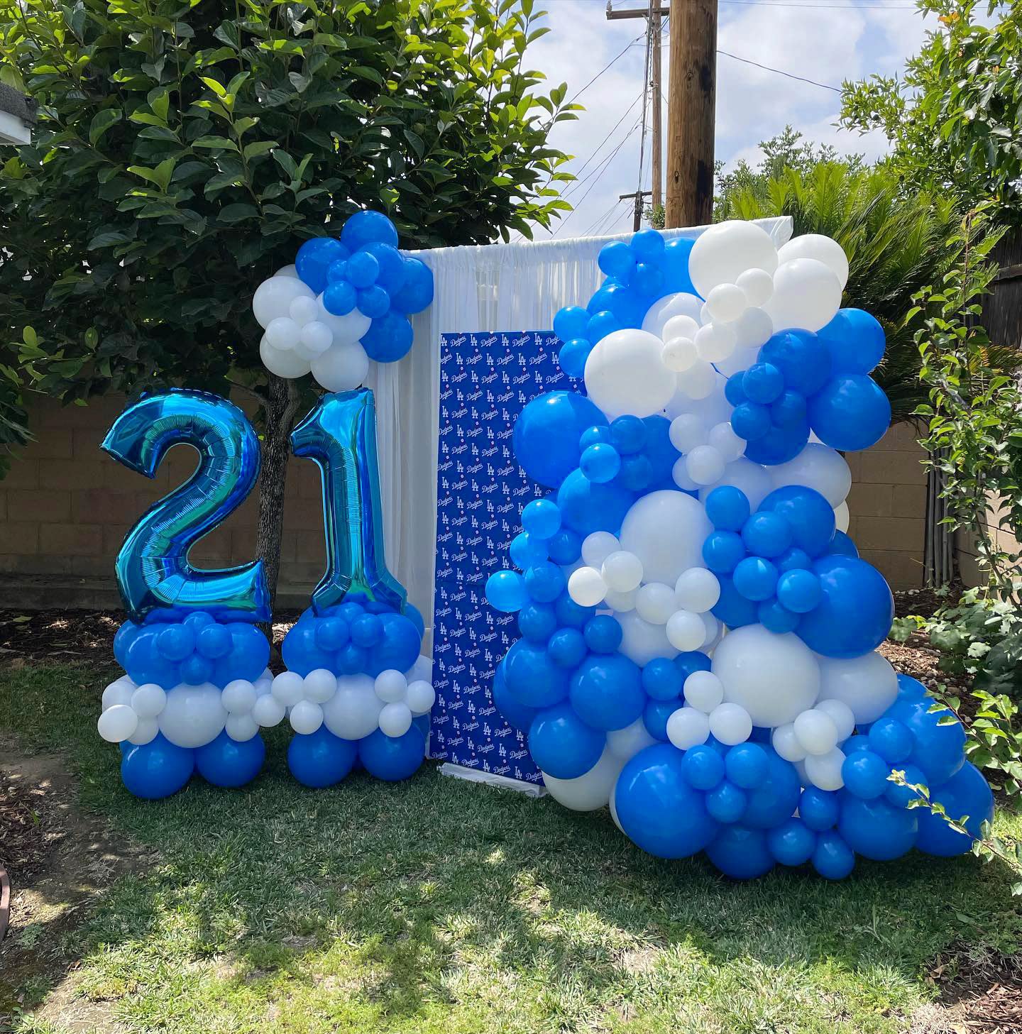 Royal Blue Balloons Garland Arch Kit - 84 Pcs 5/12/18 Inch Matte Latex Balloons for Birthday, Baby Shower & Wedding Decorations | Party Backdrop, Photo Booth, Anniversary Celebration Decor