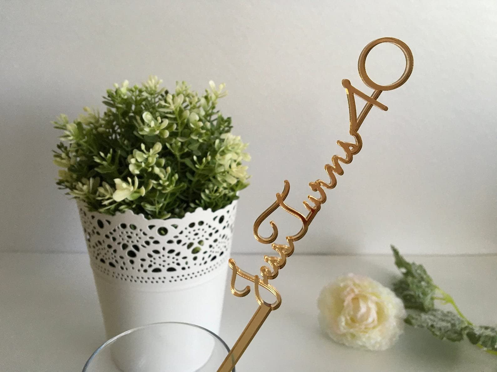 Personalized Name & Age Drink Stirrers - Custom Wedding & Birthday Party Decor - Acrylic Cocktail Picks & Table Centerpieces - Barware & Glass Cup Decorations for Celebrations, Weddings & Special Events