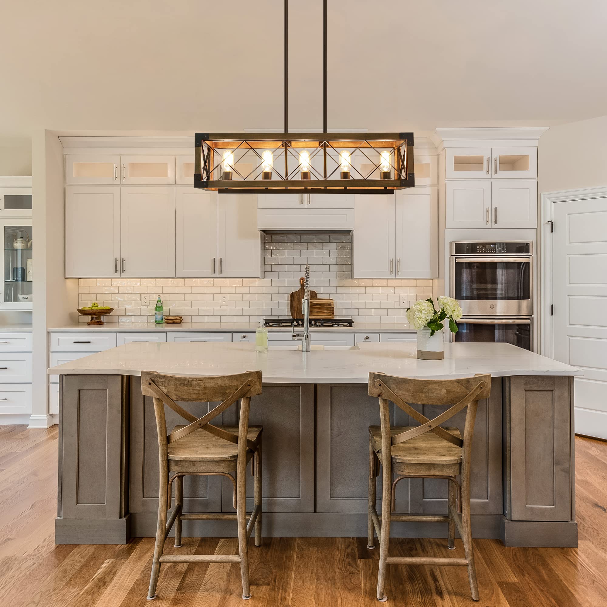 Farmhouse Chandelier - 5-Light Rectangular Rustic Wood Ceiling Light Fixture for Dining Room, Kitchen Island, Living Room - 31.5 Inch Length - Perfect for Country Style Home Decor & Modern Farmhouse Lighting