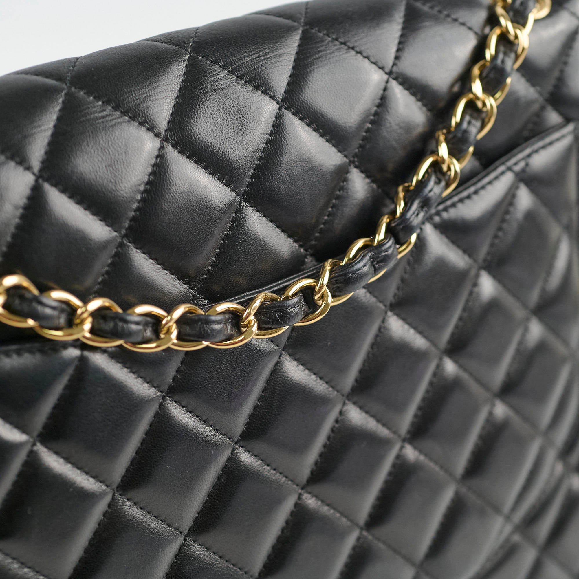 Chanel Single Flap Maxi Black Lambskin Leather Handbag for Women - Luxury Designer Shoulder Bag for Work, Party & Evening Out