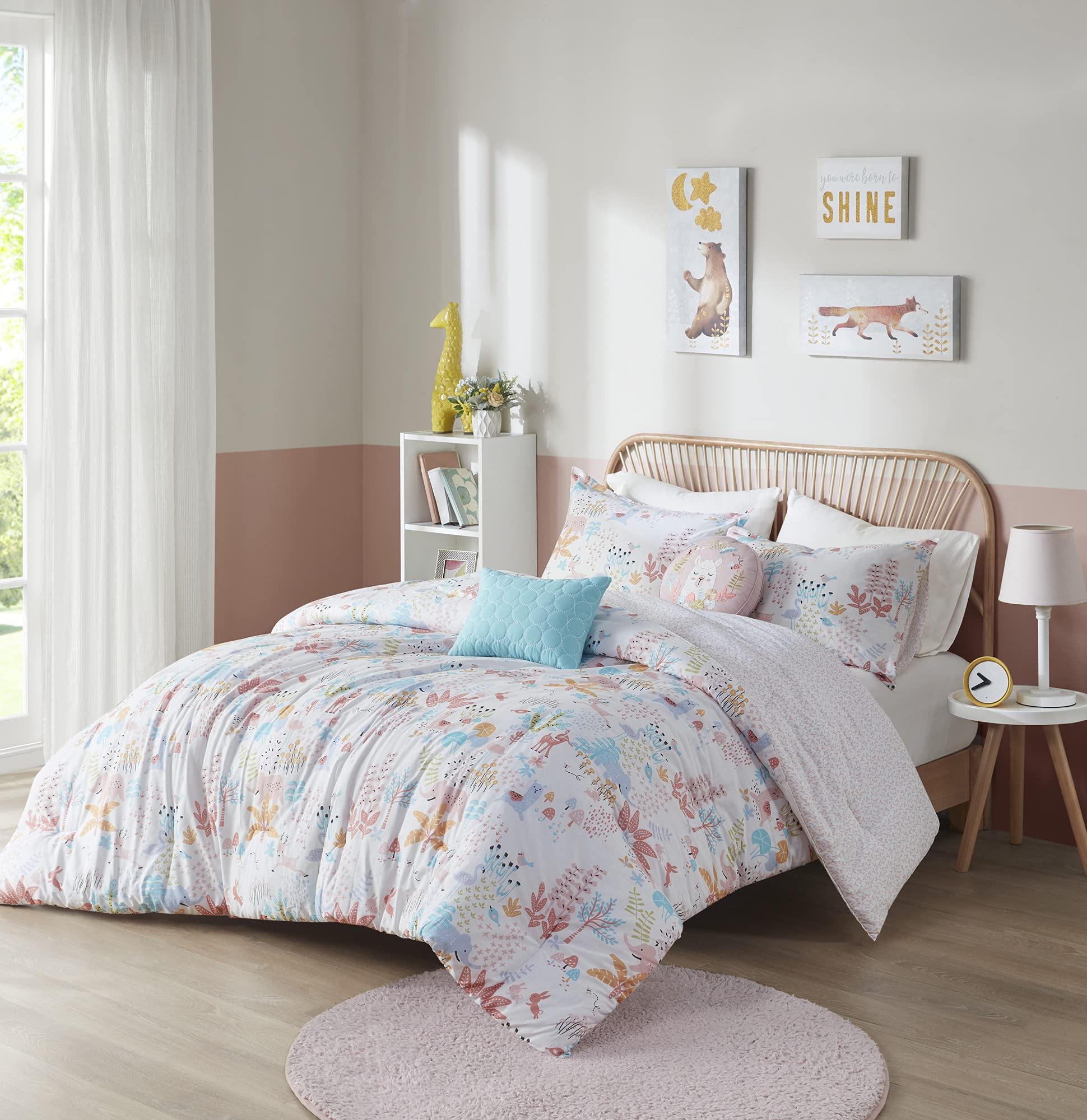 100% Cotton Comforter Set with Fun Animal Print - Vibrant Colors & Modern Reversible Design for All Seasons | Includes Matching Shams & Decorative Pillows | Twin/Twin XL Size | Woodland Creature Theme | Perfect for Kids' Bedrooms, Guest Rooms & Cozy Home Decor