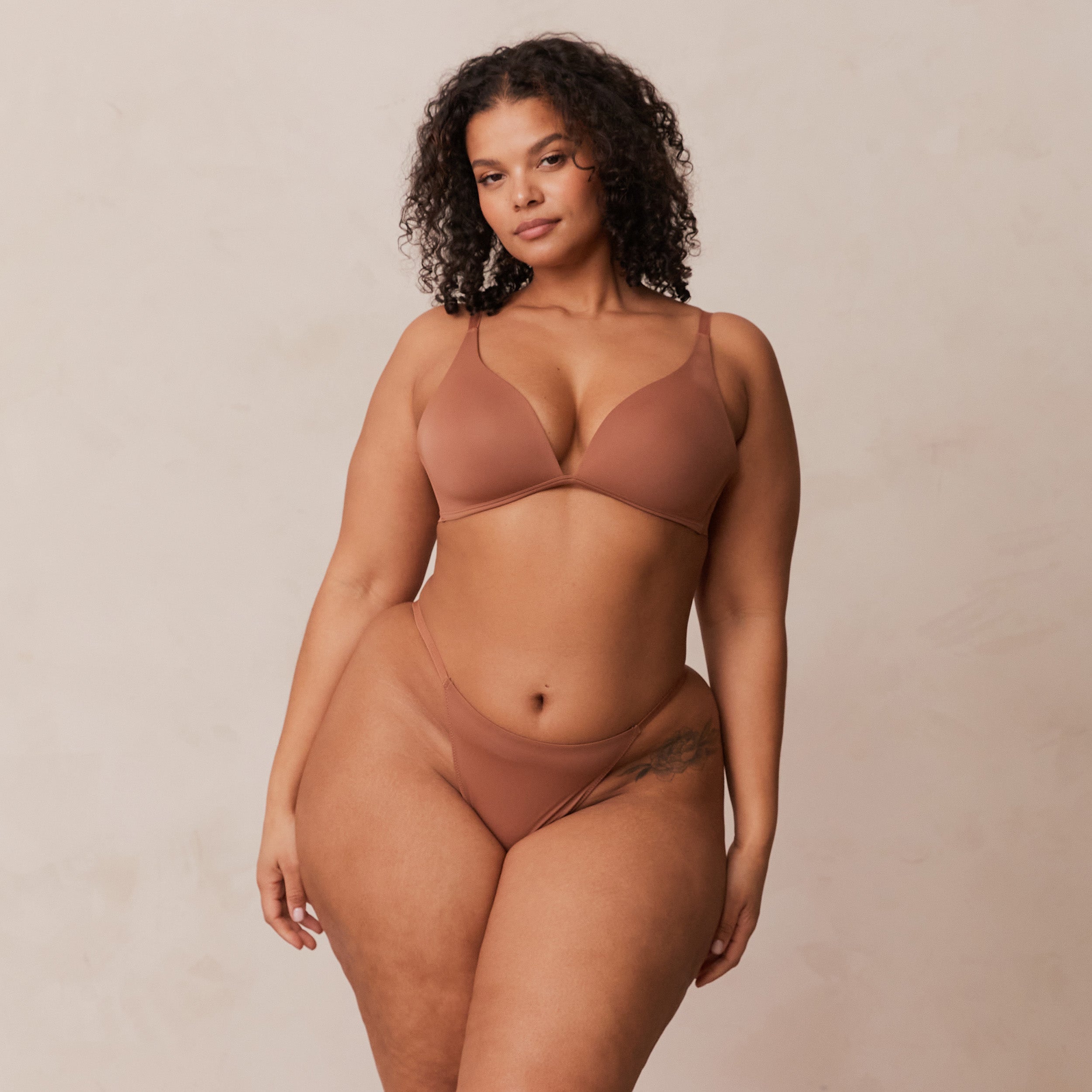 Light Non-Wired Plunge T-Shirt Bra in Mocha - Comfortable Everyday Wear for Work & Casual Outfits