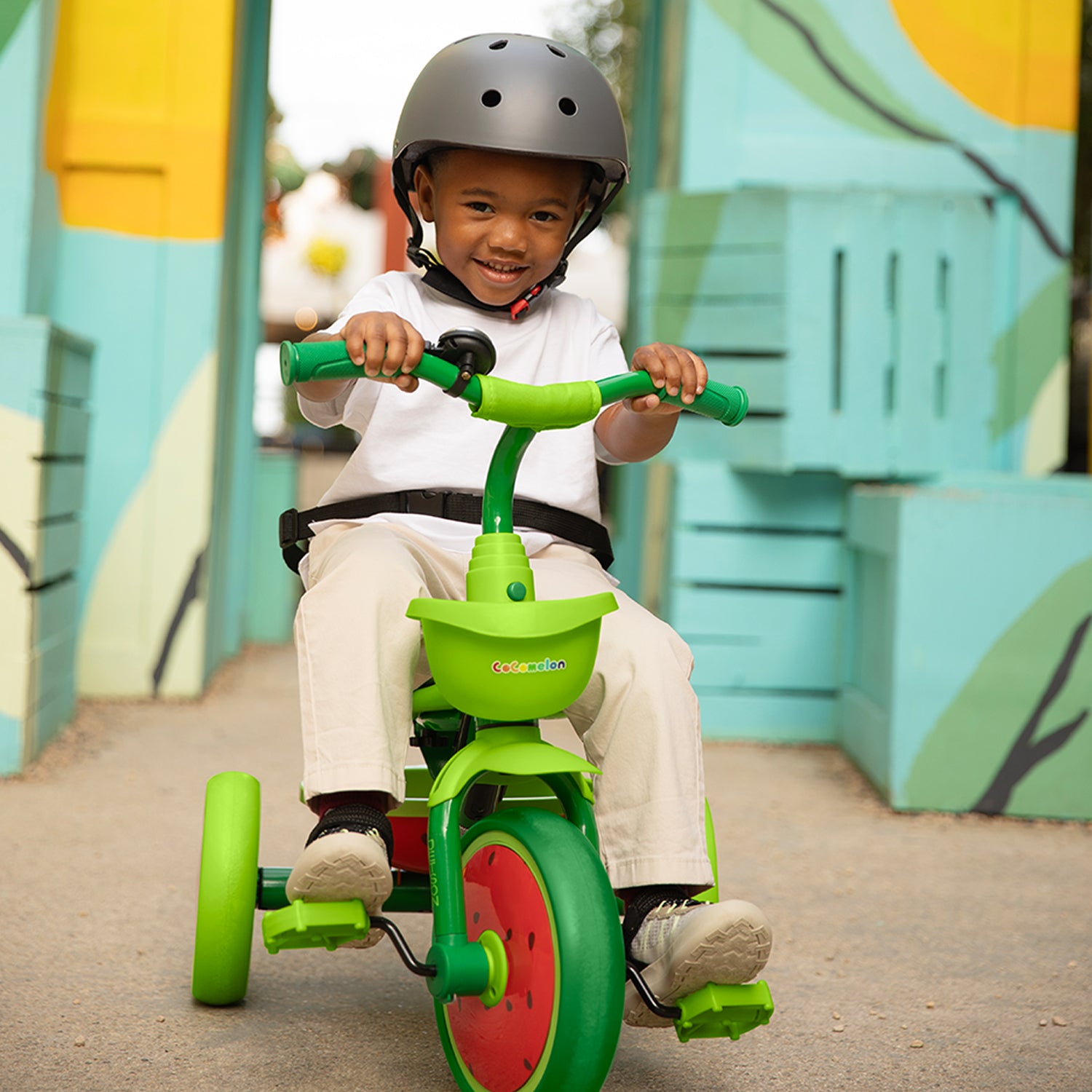 CoComelon Light Up Tricycle for Kids - Interactive Musical Ride-On Toy with LED Lights - Perfect for Indoor & Outdoor Play, Birthday Gifts, and Toddler Learning Activities