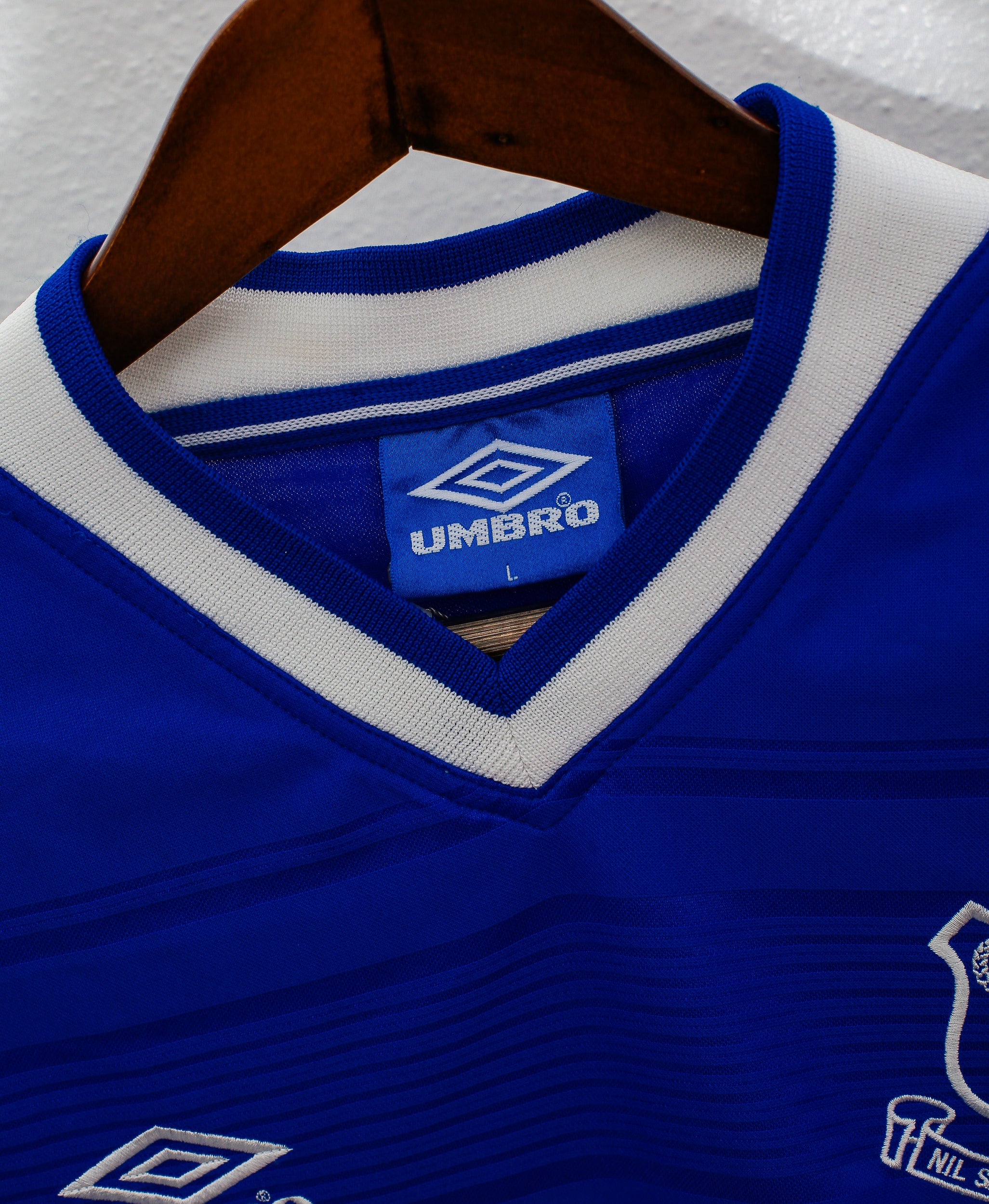 1999 Everton Home Jersey #23 Joe Max Moore (Large) - Authentic Soccer Shirt for Fans & Collectors - Perfect for Matchdays & Memorabilia Display