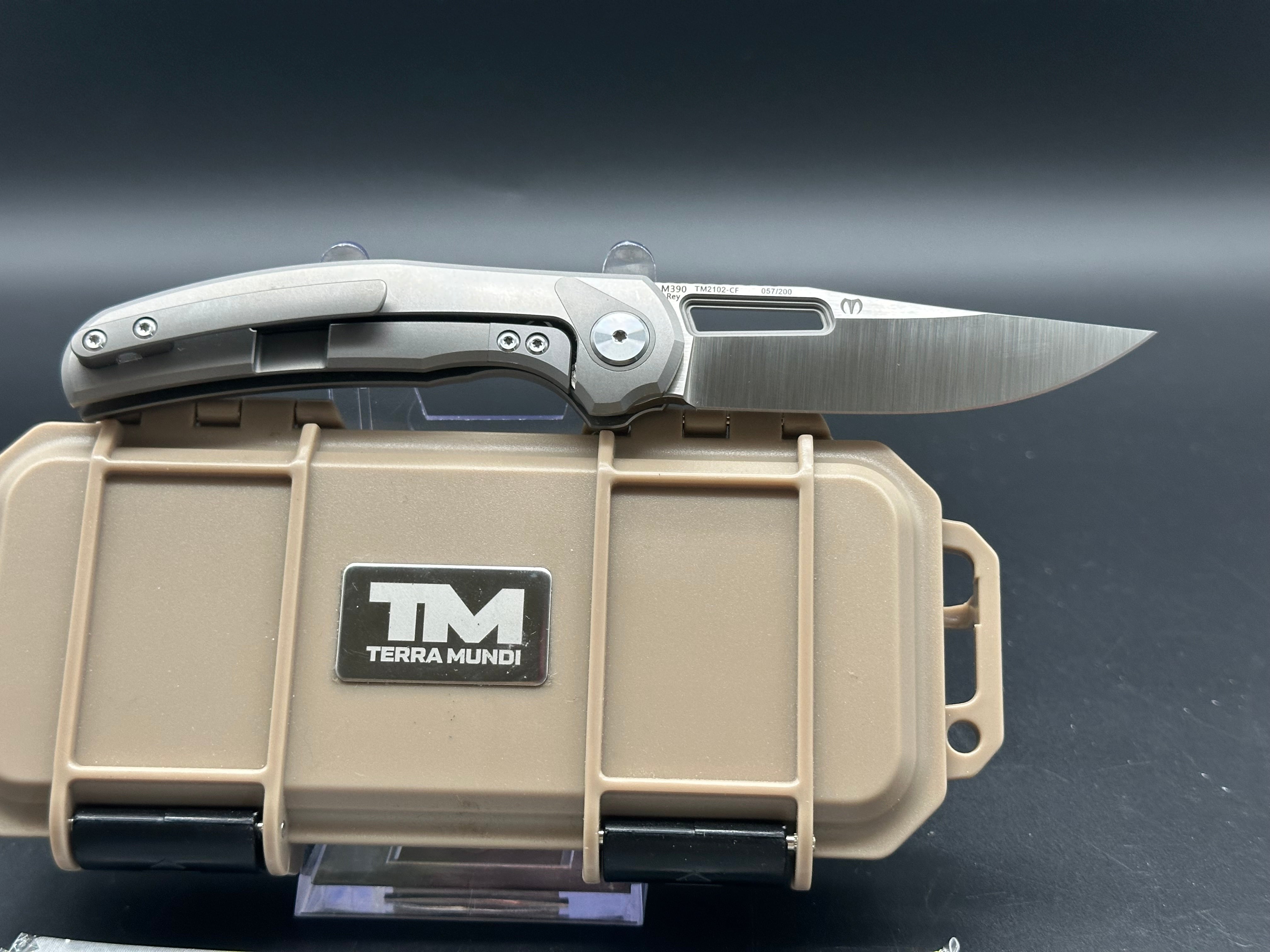 B'yond EDC Rey Integral Frame Lock Knife - Titanium & Carbon Fiber Folding Pocket Knife (3.25