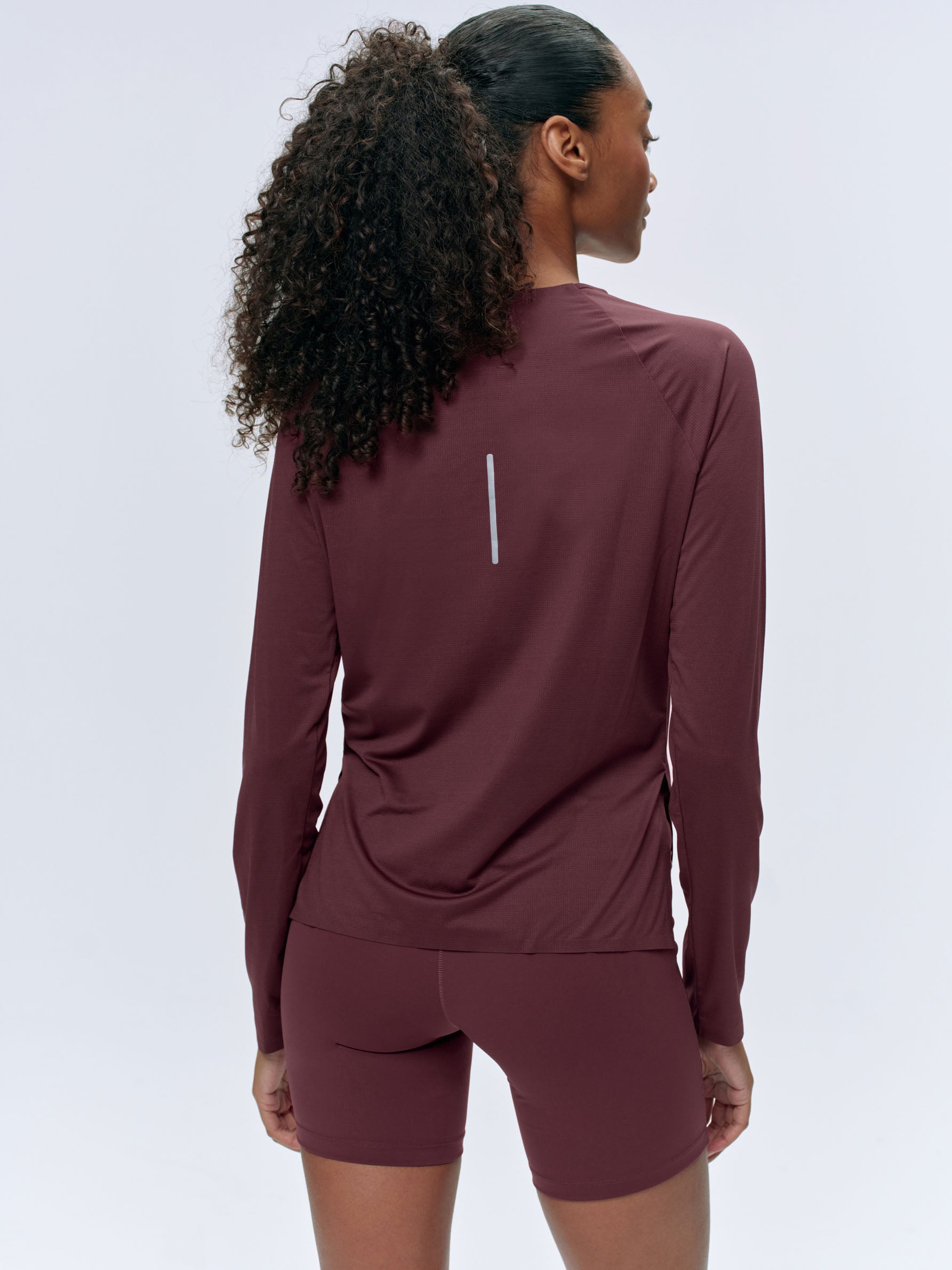 Lightweight Running Long Sleeve T-Shirt for Men & Women - Moisture Wicking, Breathable Athletic Top in Burgundy - Perfect for Jogging, Gym Workouts & Outdoor Activities